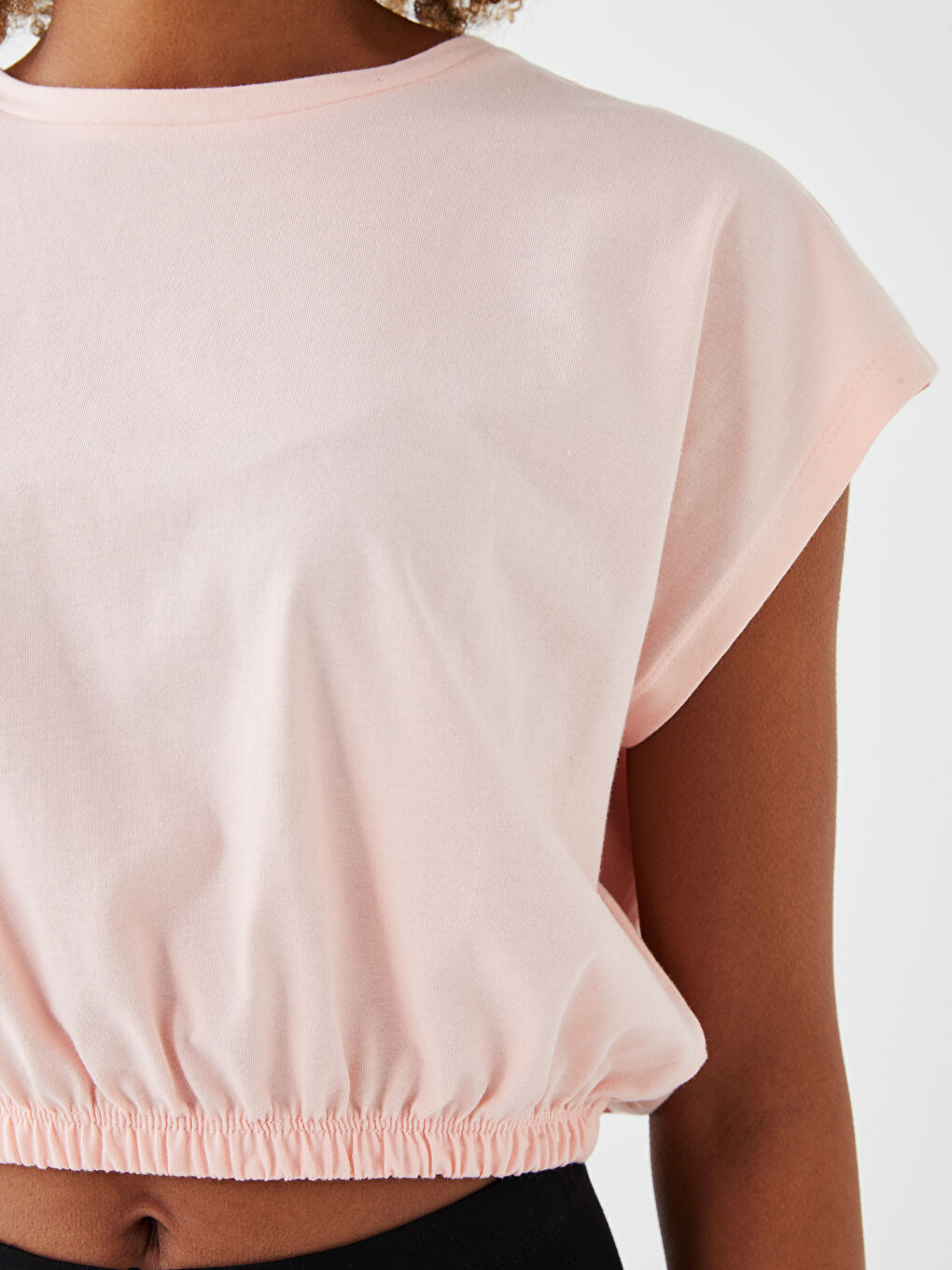 Pembe Bisiklet Yaka Düz Kısa Kollu Kadın Tişört-3