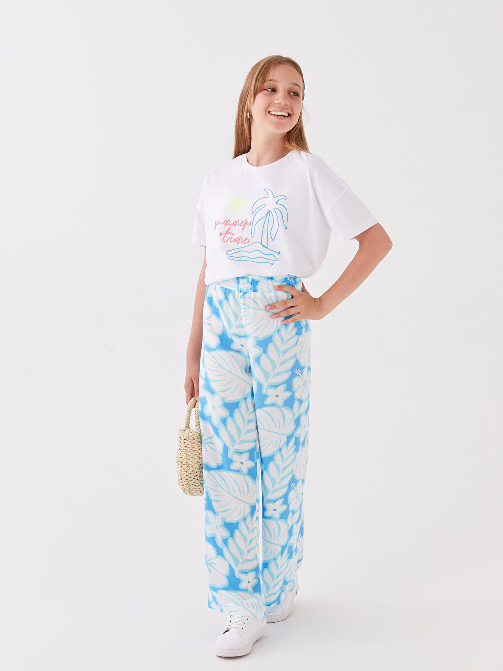 Beyaz Bisiklet Yaka Baskılı Kısa Kollu Kız Çocuk Crop Tişört-1