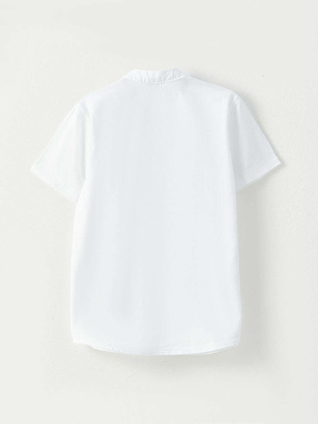 Beyaz Hakim Yaka Basic Kısa Kollu Erkek Çocuk Gömlek-1