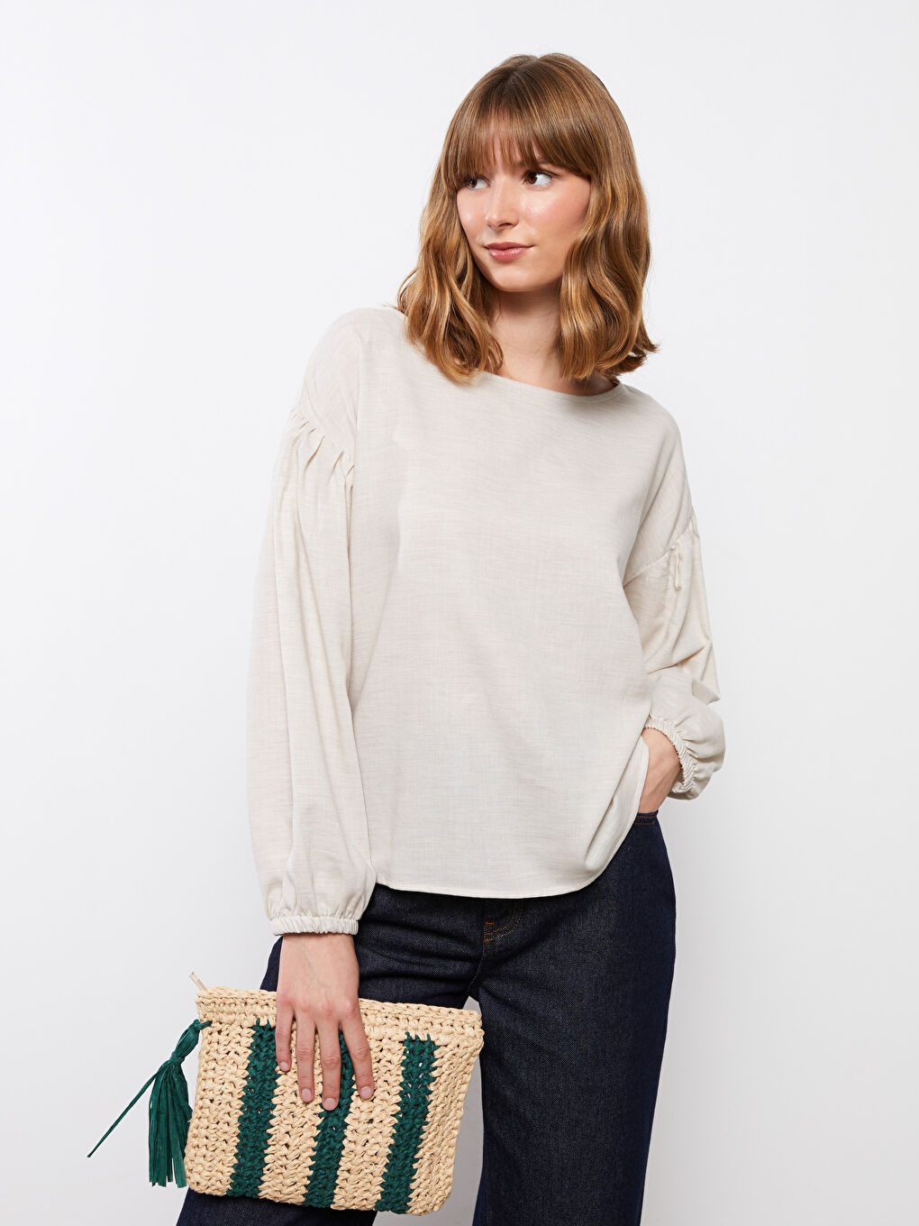 بلوزة بوبلين كم طويل عادي بياقة دائرية للسيدات