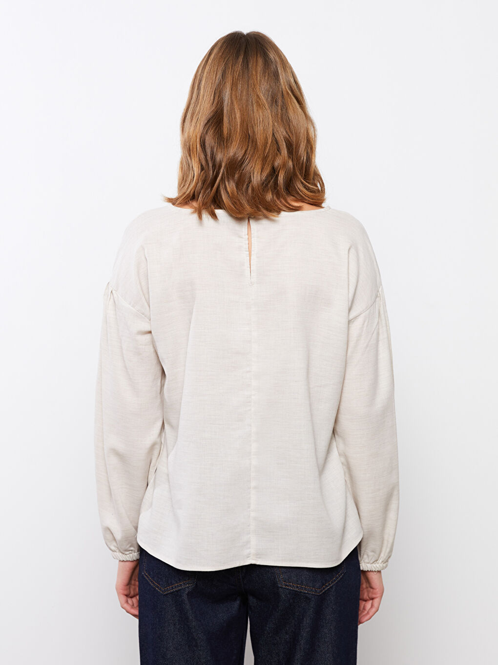 بلوزة بوبلين كم طويل عادي بياقة دائرية للسيدات-3