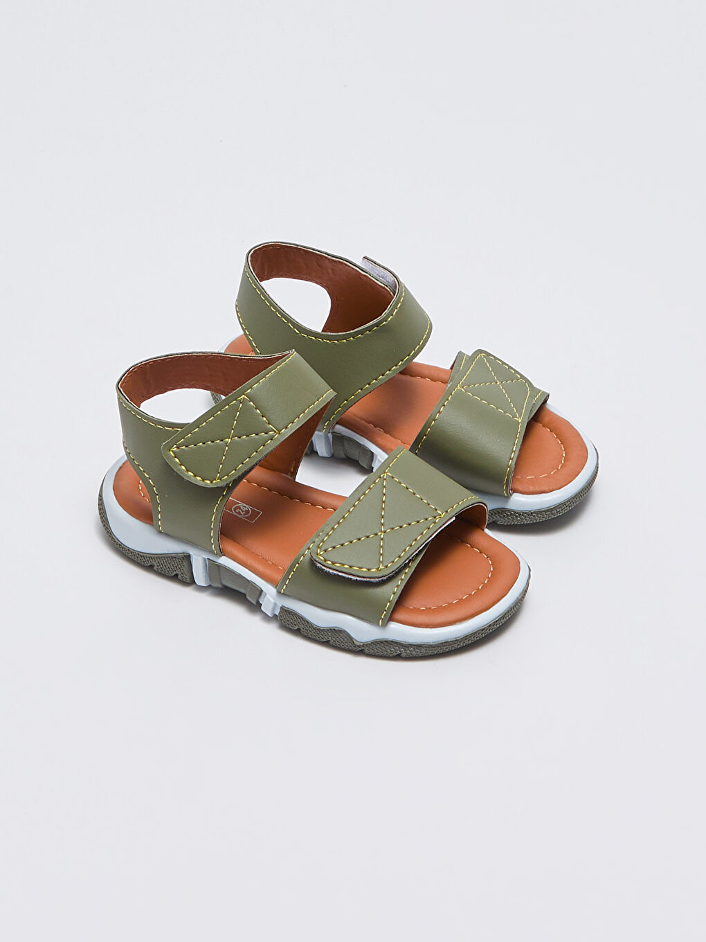 Haki Deri Görünümlü Cırt Cırtlı Erkek Bebek Sandalet.