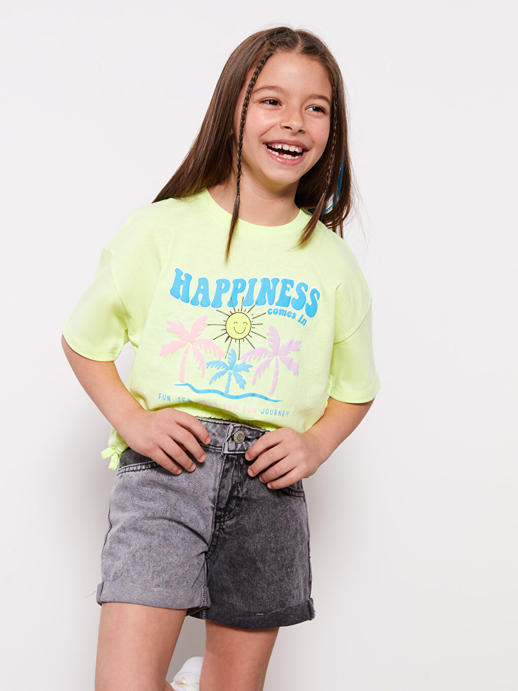 Yeşil Bisiklet Yaka Baskılı Kısa Kollu Kız Çocuk Crop Tişört-1