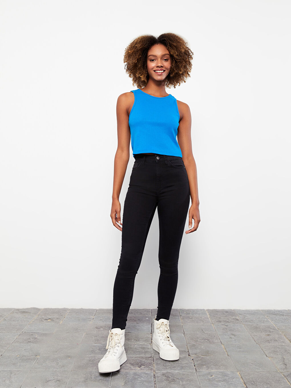 Siyah Yüksek Bel Slim Fit Kadın Jean Pantolon