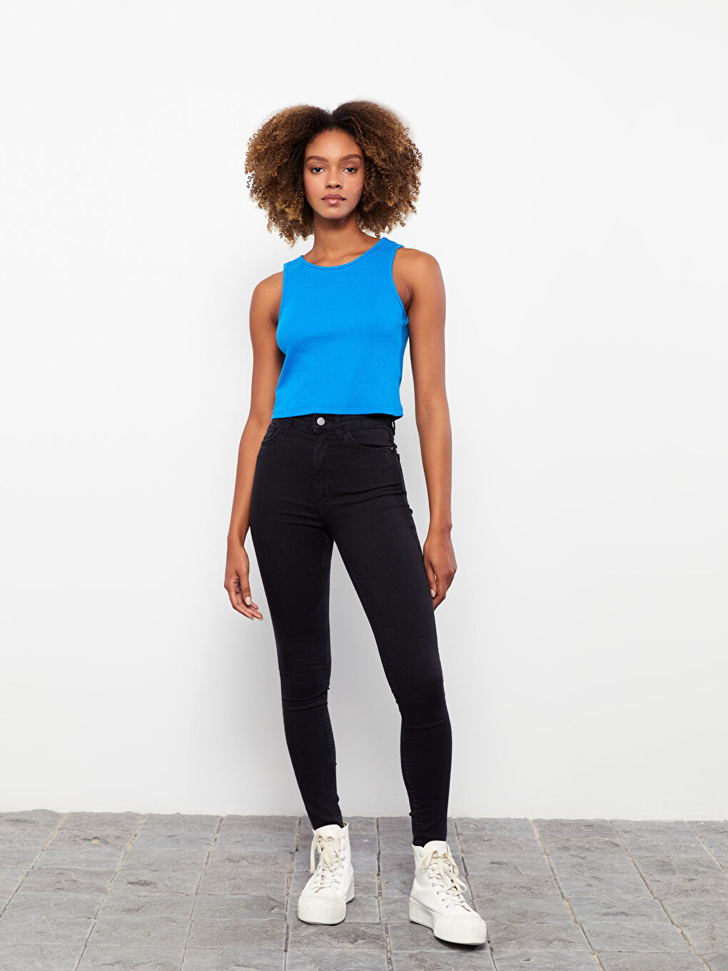 Siyah Yüksek Bel Slim Fit Kadın Jean Pantolon-1