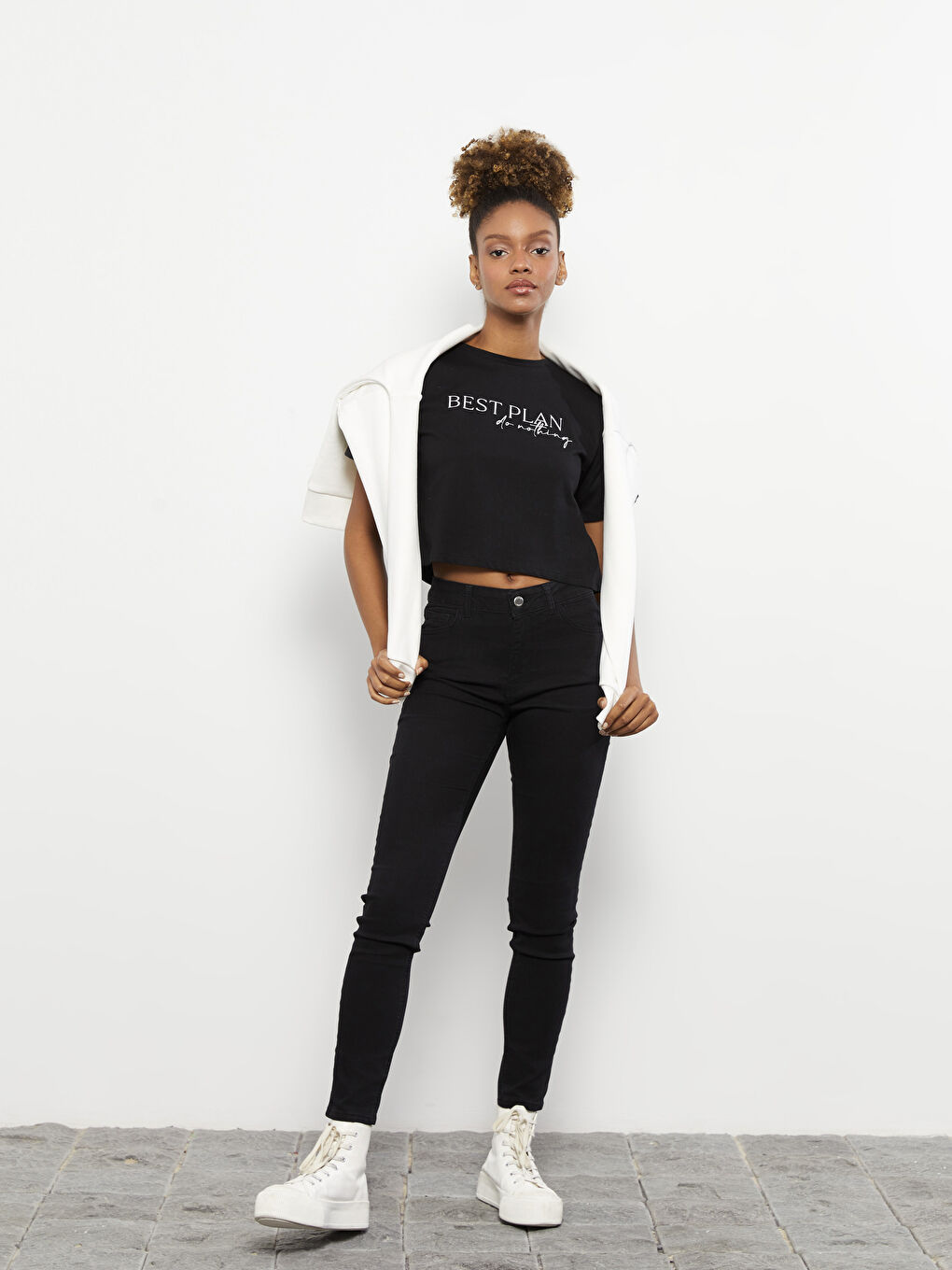 Siyah Normal Bel Slim Fit Cep Detaylı Kadın Rodeo Jean Pantolon-1