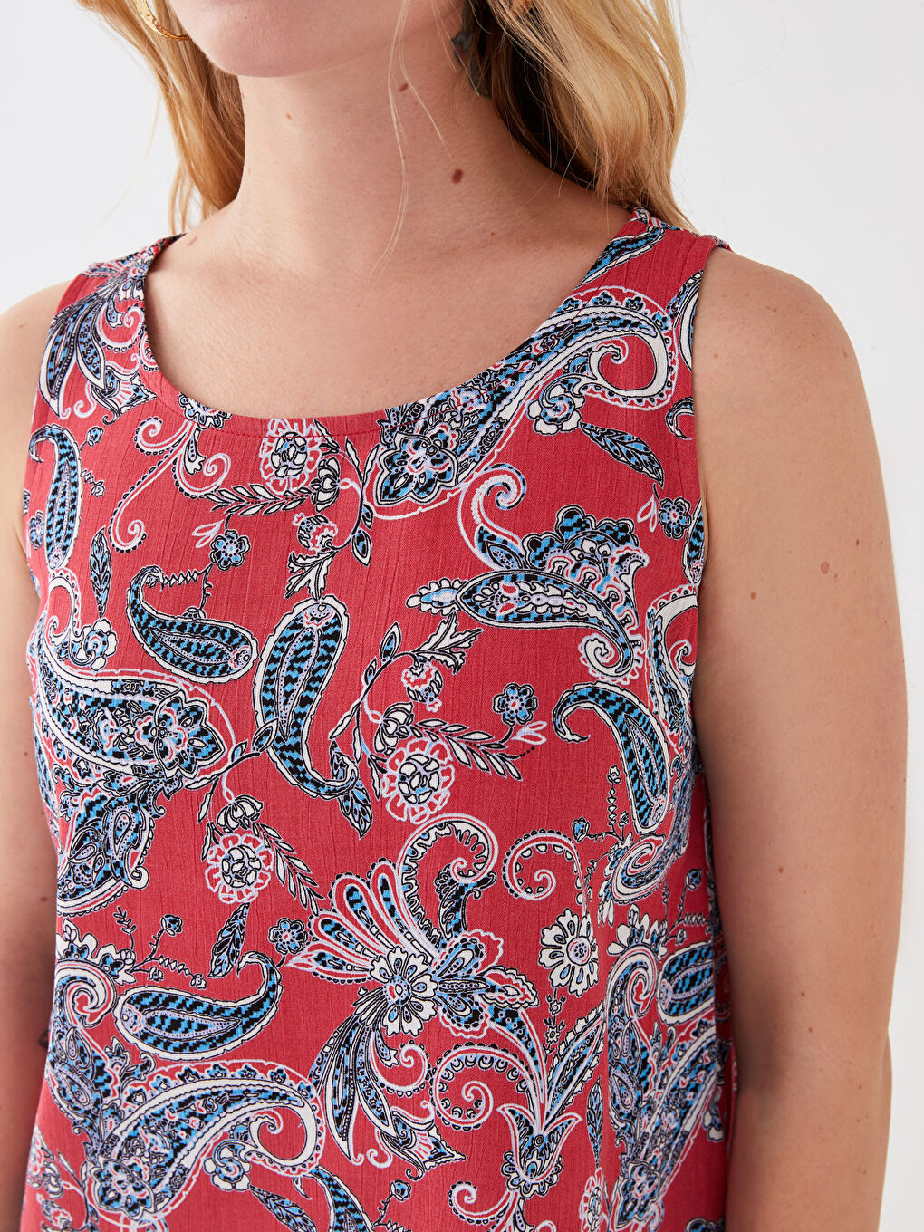 Women's U Neck Patterned Sleeveless Blouse-3