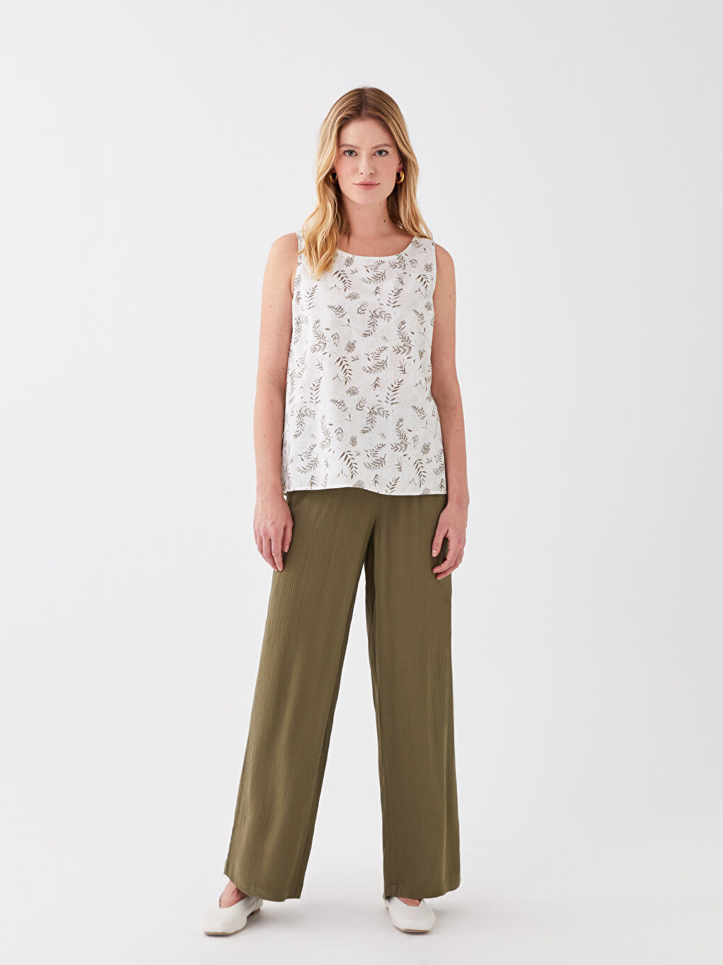 Women's Crew Neck Patterned Sleeveless Blouse-2