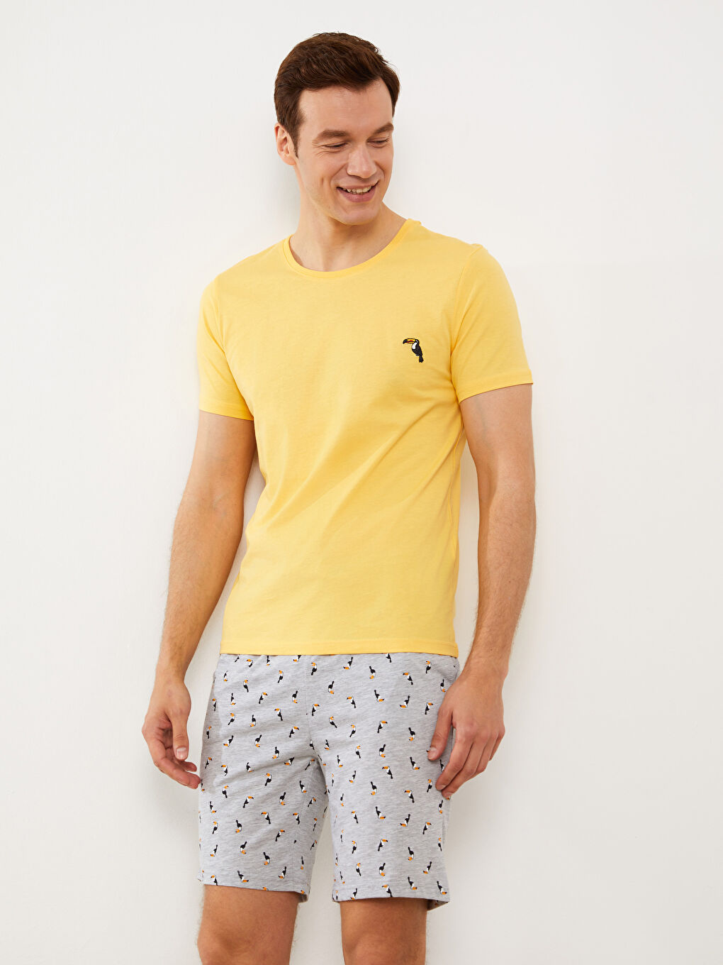 طقم بيجامة قصير عادي للرجال-1