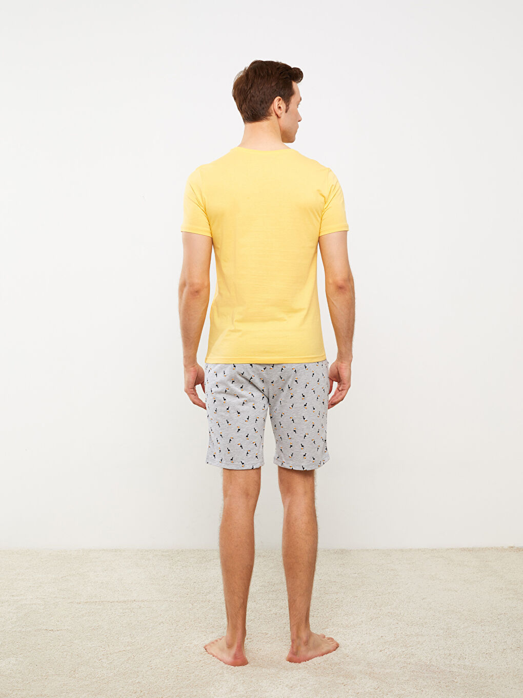 طقم بيجامة قصير عادي للرجال-4