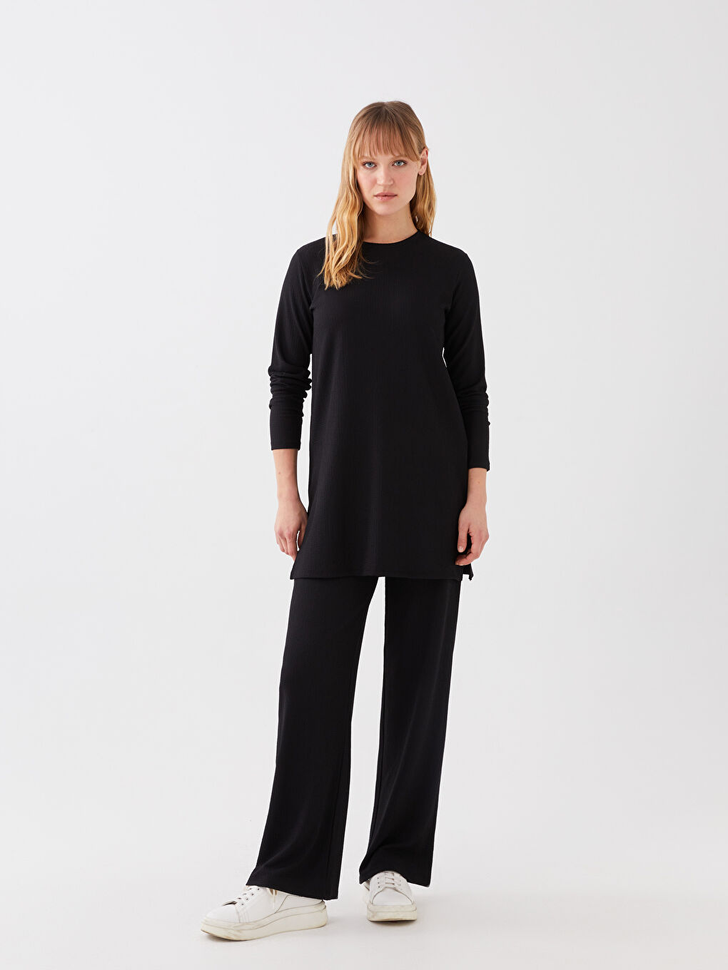 Tunique à Col Rond et Manches Longues pour Femmes-1