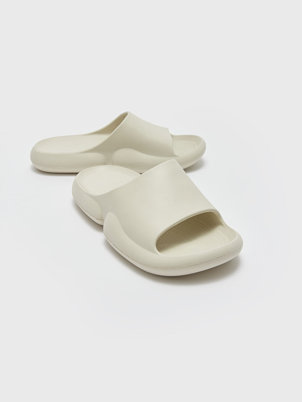 Bej Tek Bantlı Erkek Terlik-4