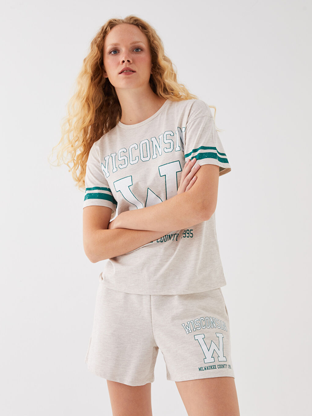 Серпімді белдік принтті әйелдерге арналған шолақ шалбар-1