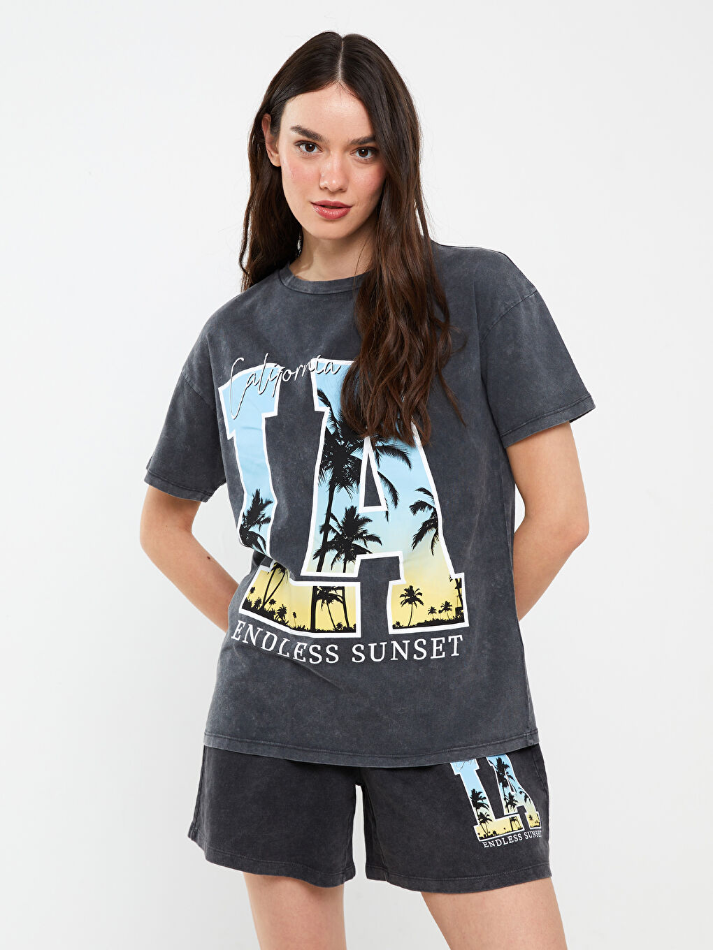 Crew Neck Printed Short Sleeve Women's T-Shirt-1