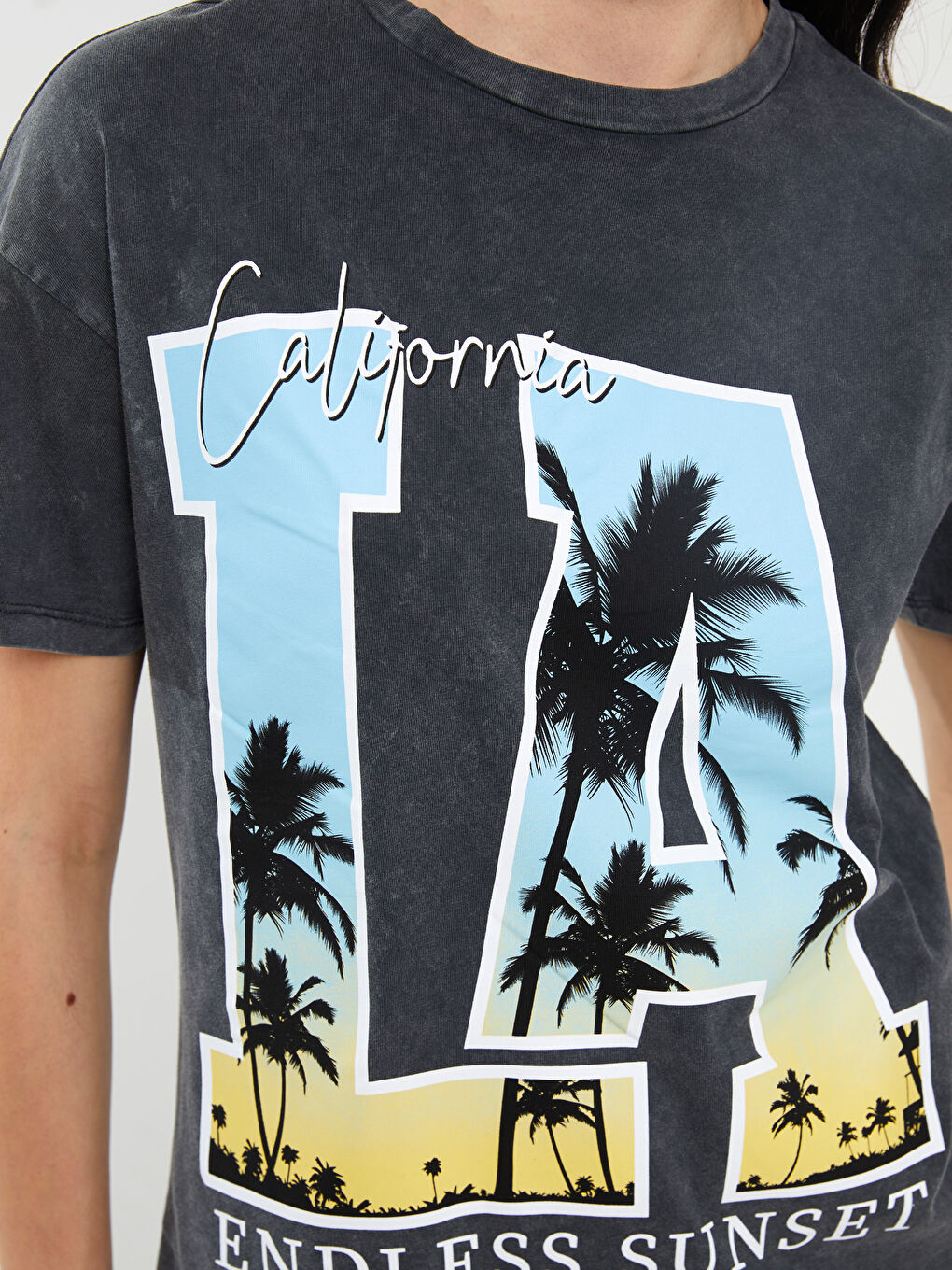 Crew Neck Printed Short Sleeve Women's T-Shirt-3