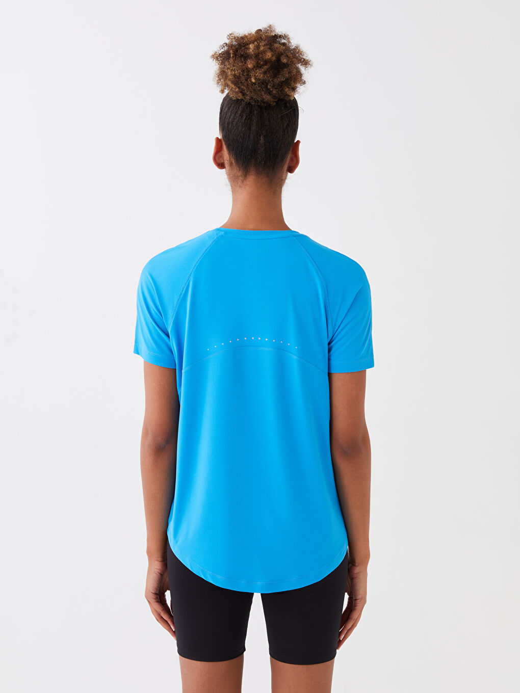 تيشيرت رياضي مطبوع عاكس بياقة دائرية للسيدات-8