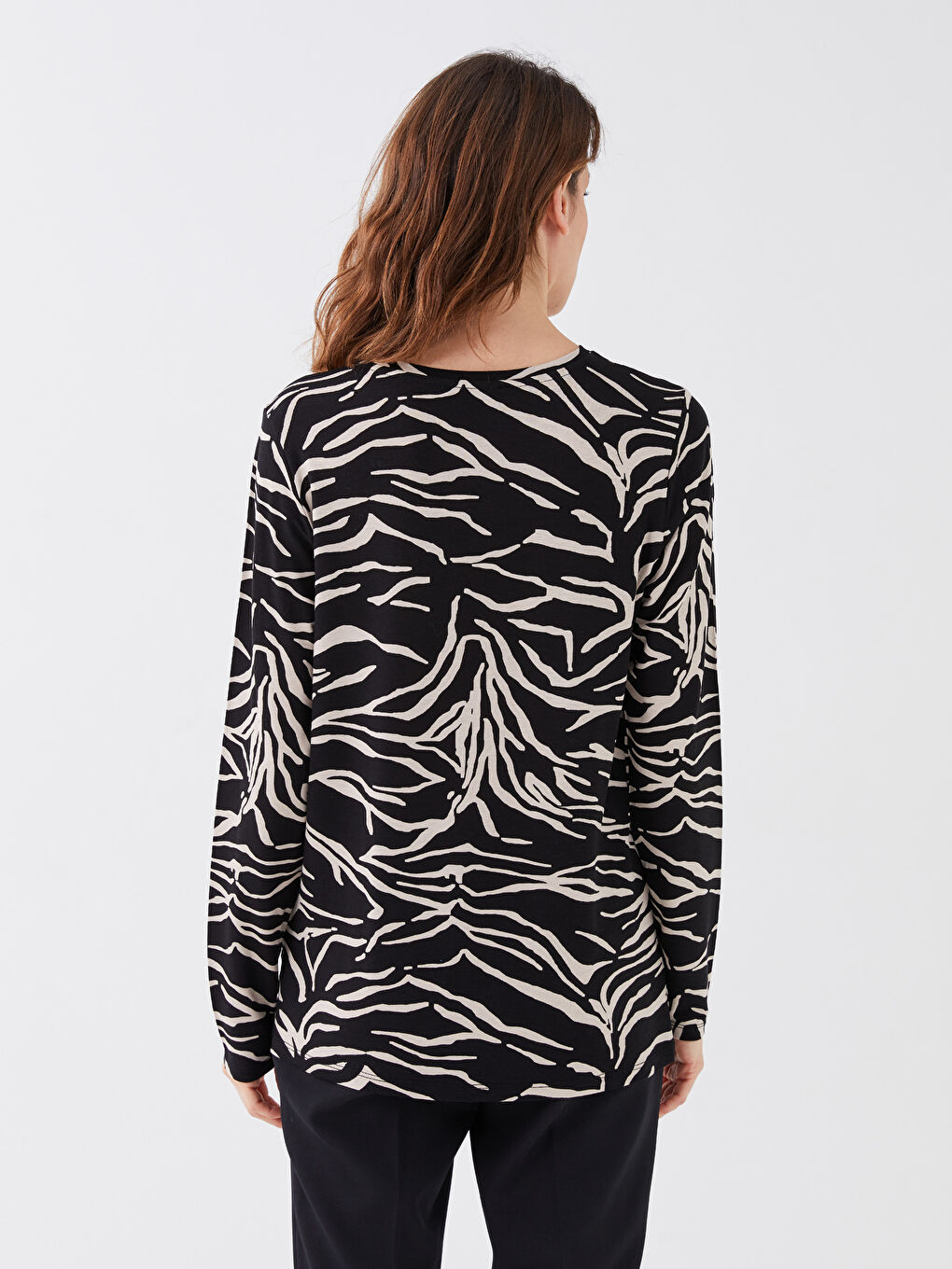 Karışık Bisiklet Yaka Desenli Uzun Kollu Kadın Tişört-4