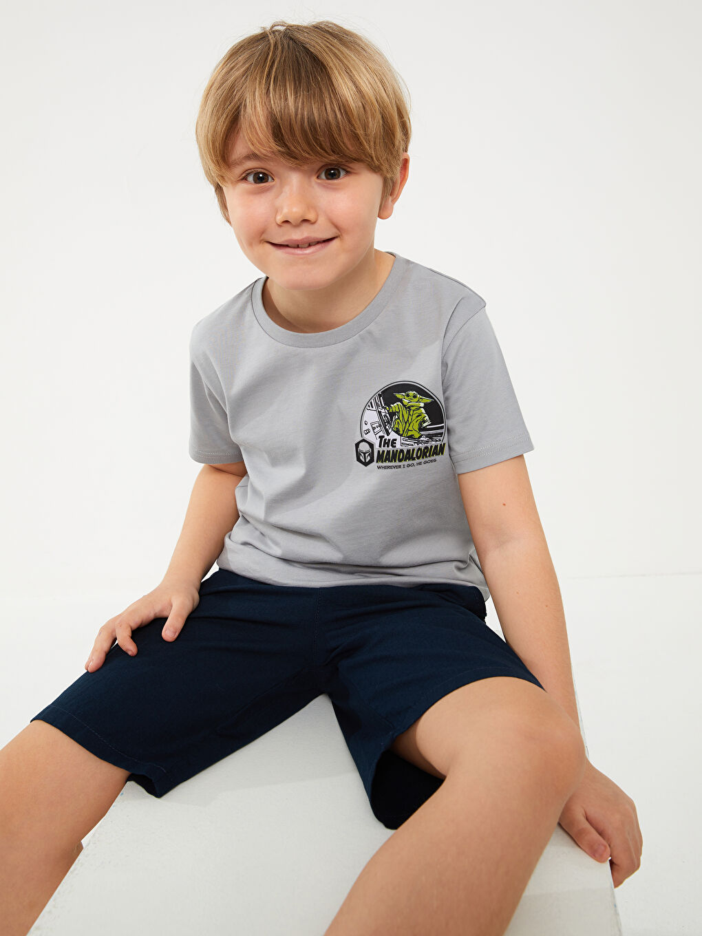 LCW Kids Crew Neck Star Wars Printed Short Sleeve Boys' T-Shirt -S3BH72Z4-R10