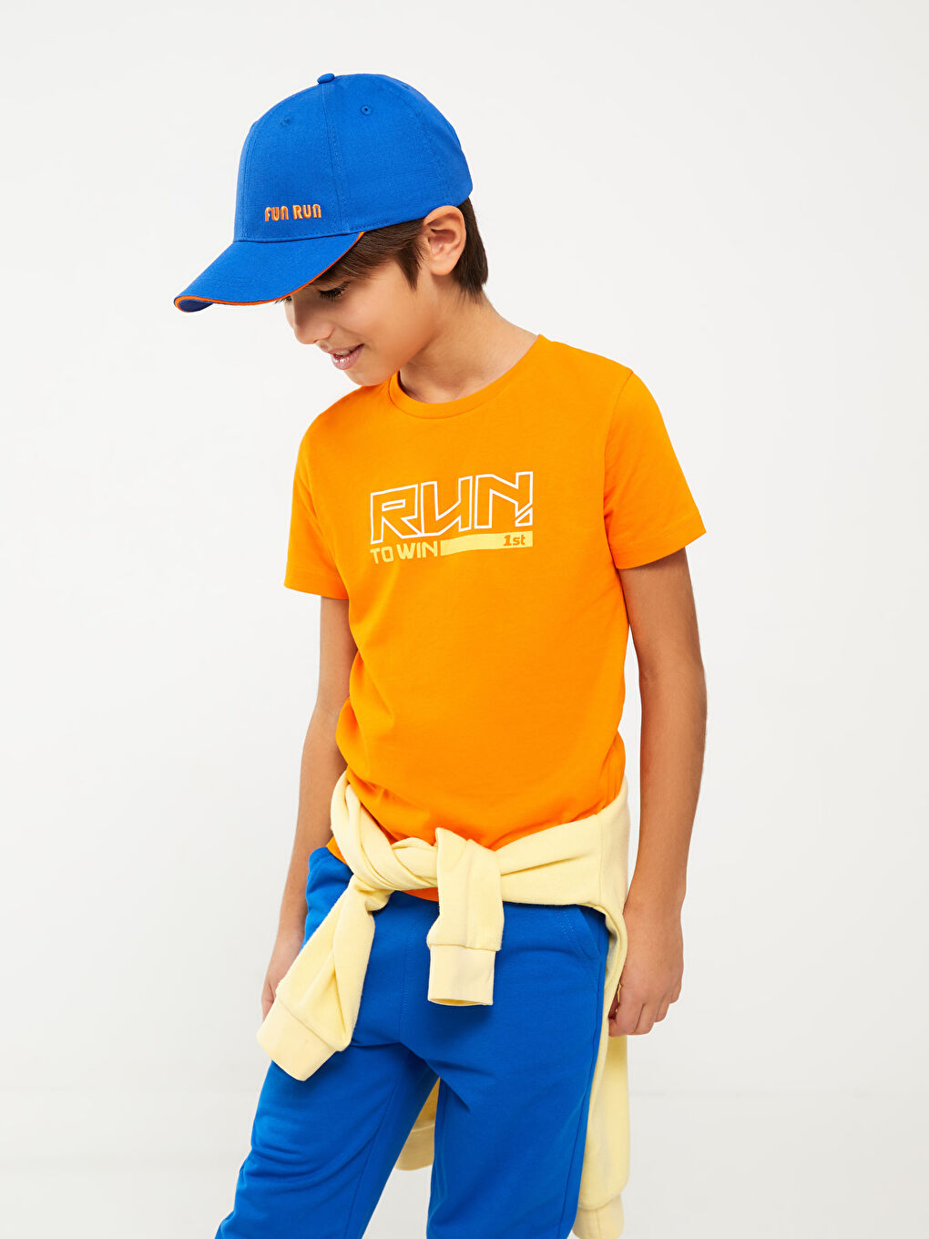 تيشيرت للأولاد بياقة دائرية كم قصير مطبوع-1