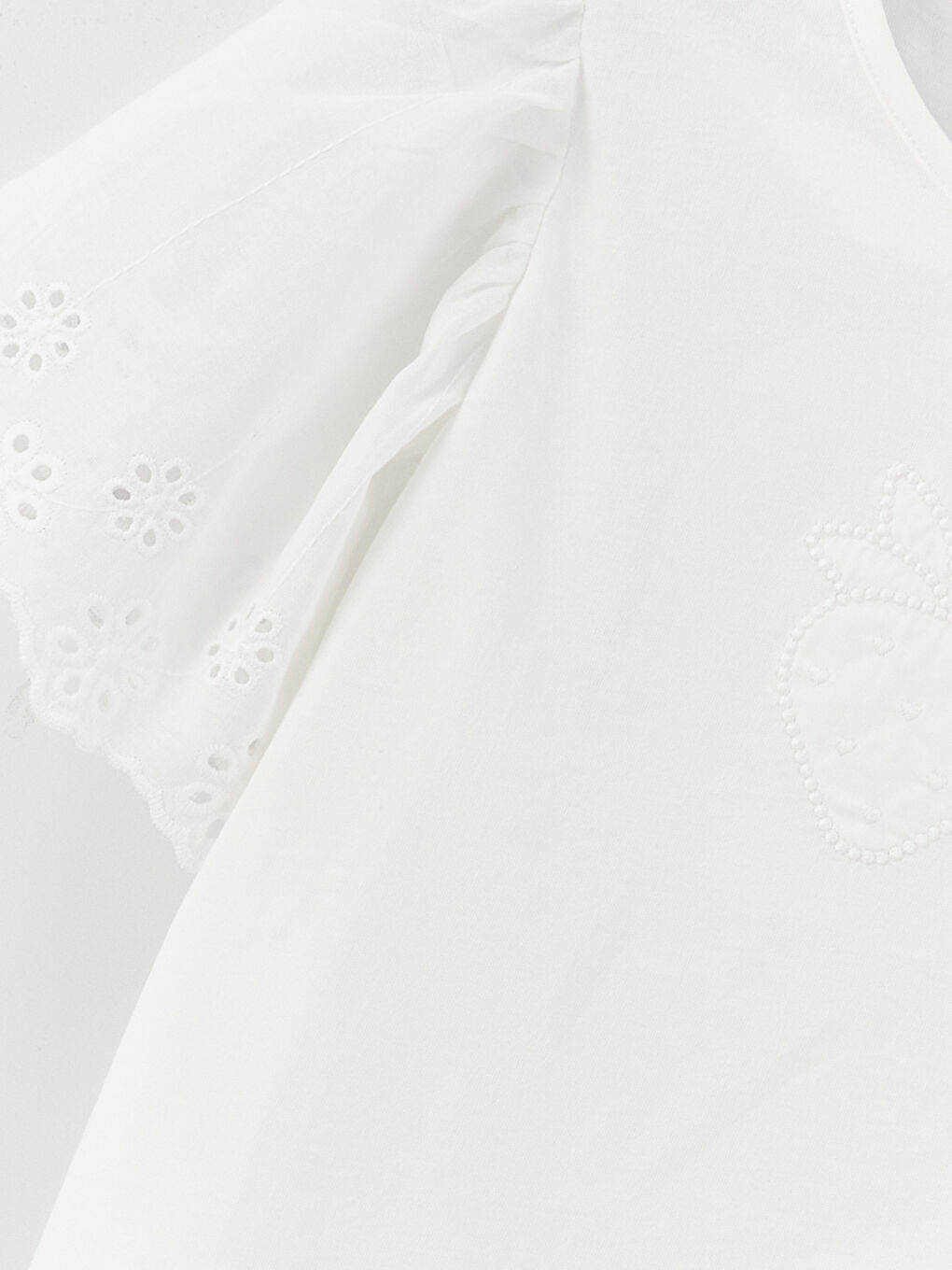 Beyaz Bisiklet Yaka Nakışlı Kısa Kollu Kız Çocuk Tişört-2