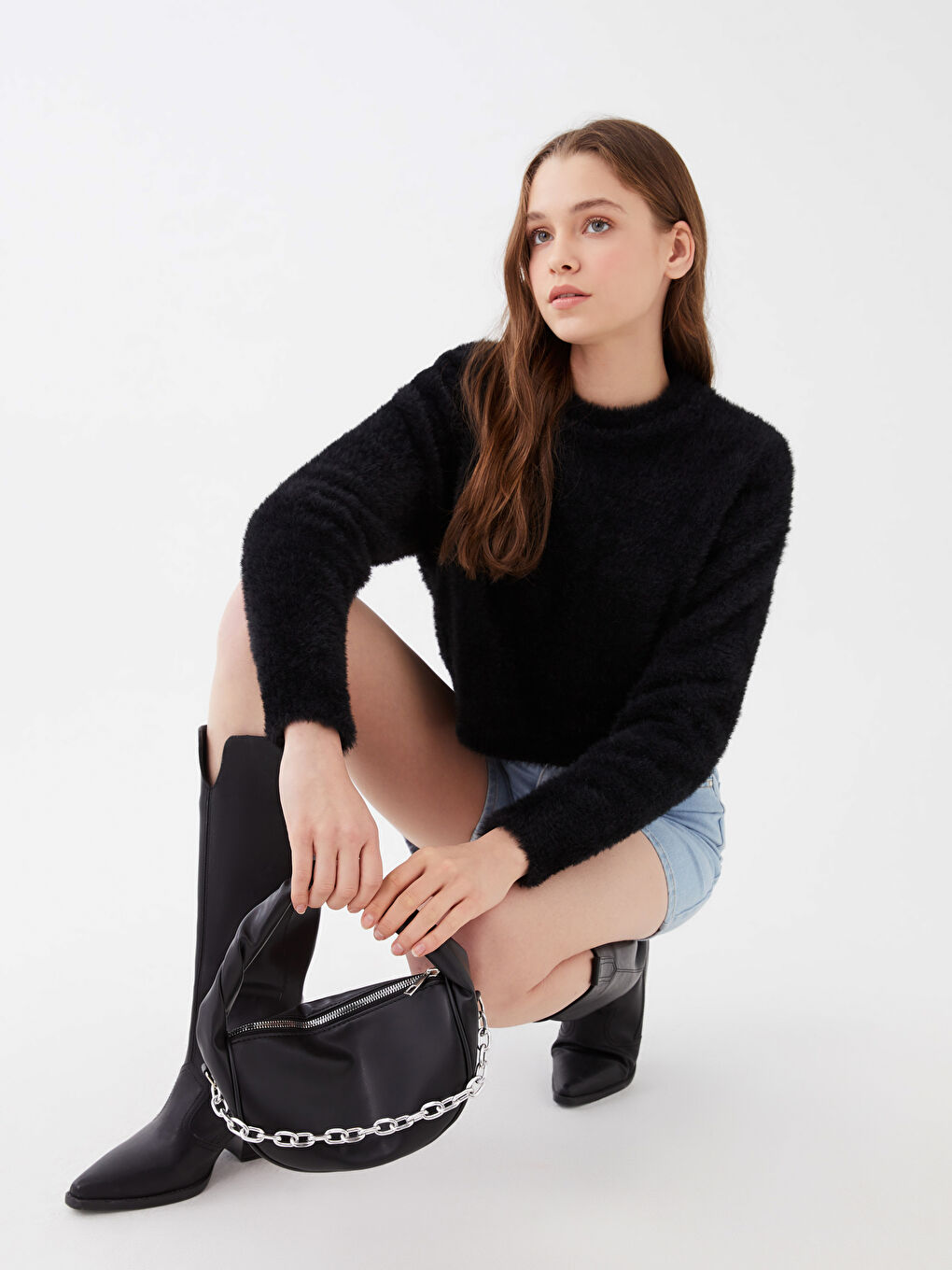 Siyah Deri Görünümlü Kadın Kol Çantası