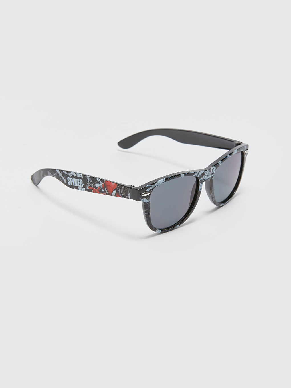 نظارات شمسية للأولاد مطبوع عليها سبايدرمان-1