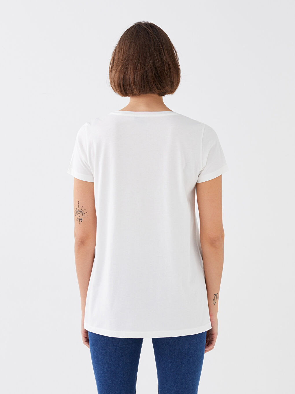Ekru Bisiklet Yaka Baskılı Kısa Kollu Kadın Tişört-4