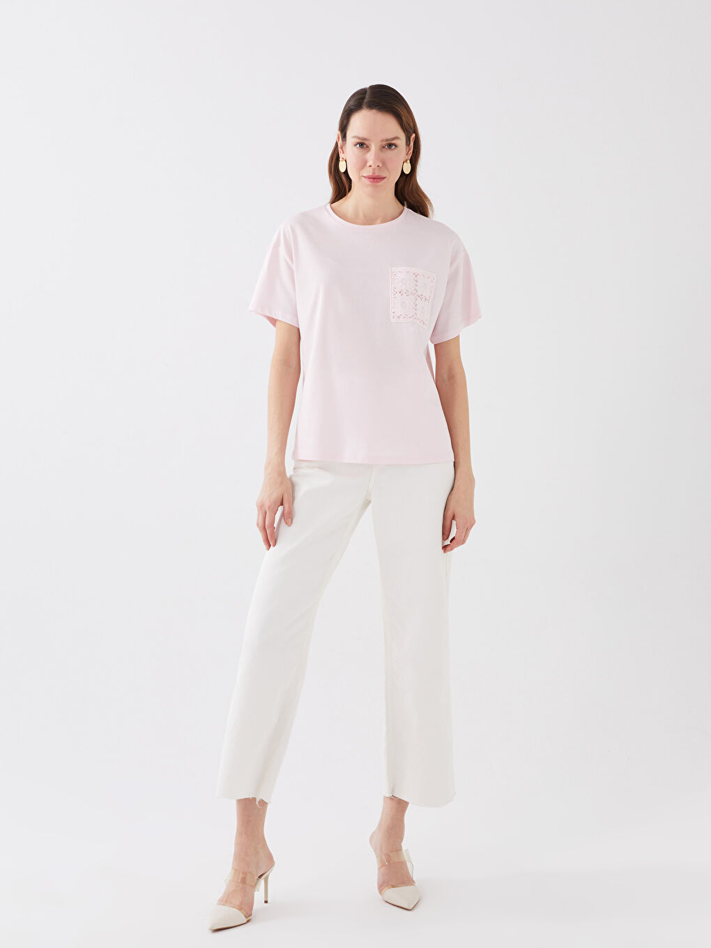 LCWAIKIKI Classic Women's Crew Neck Embroidered T-Shirt -S3BK63Z8-JH3