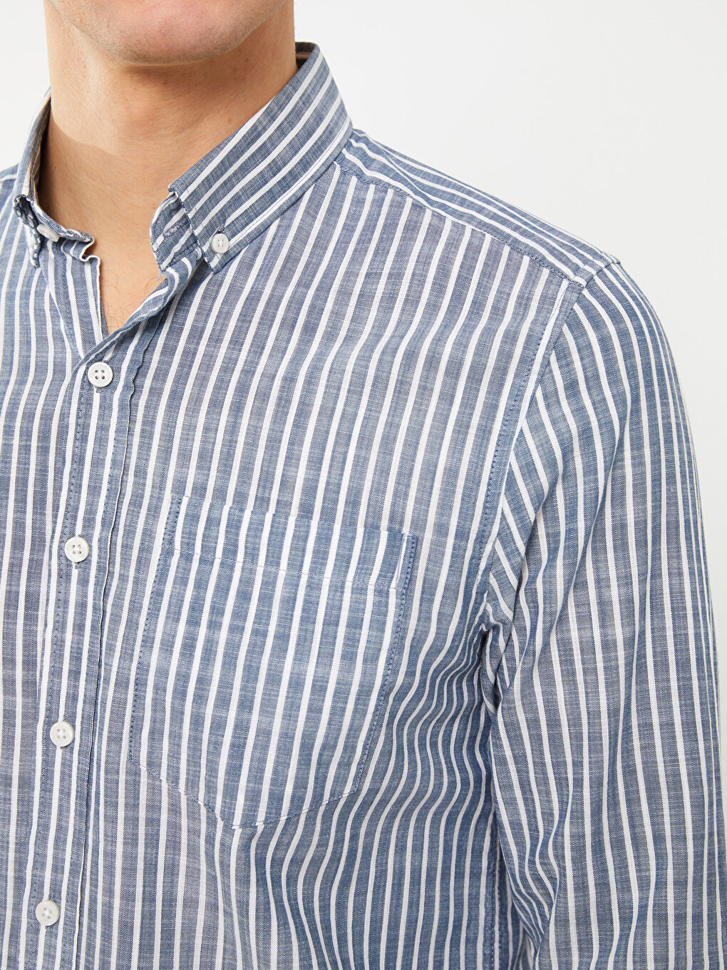 قميص رجالي بوبلين مخطط بأكمام طويلة وقصة عادية-3