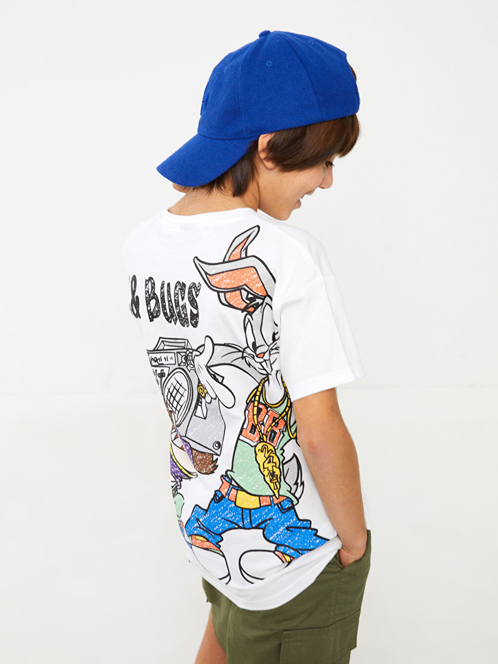 Beyaz Rahat Kalıp Bisiklet Yaka Looney Tunes Baskılı Erkek Çocuk Tişört-4