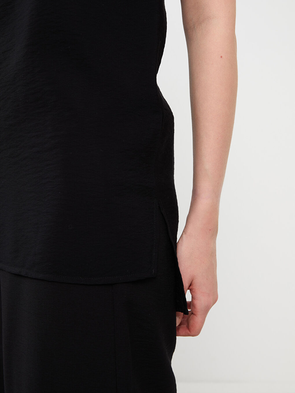 Women's Crew Neck Plain Tunic-3