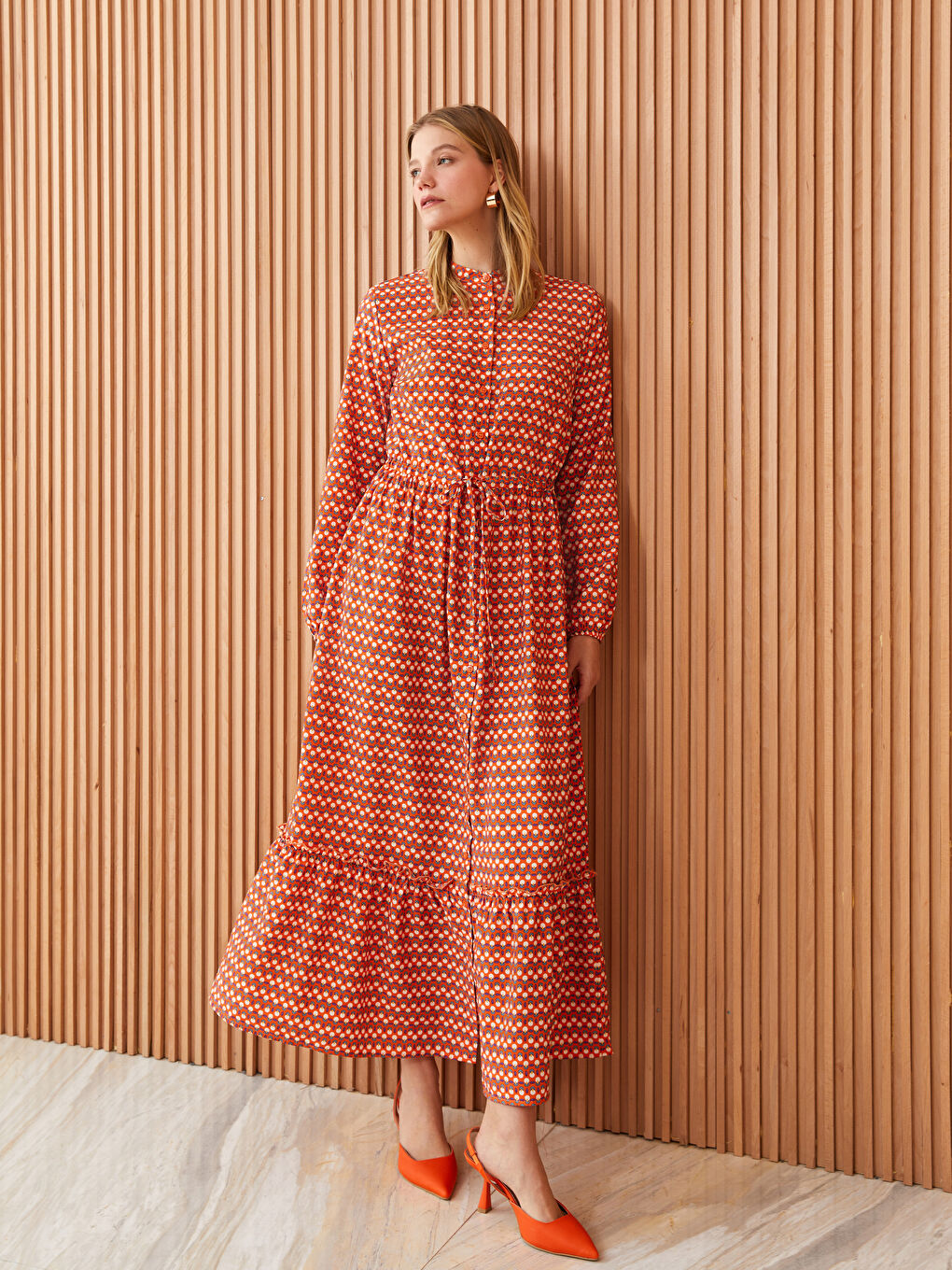 Hakim Yaka Çiçekli Uzun Kollu Kadın Gömlek Elbise-1