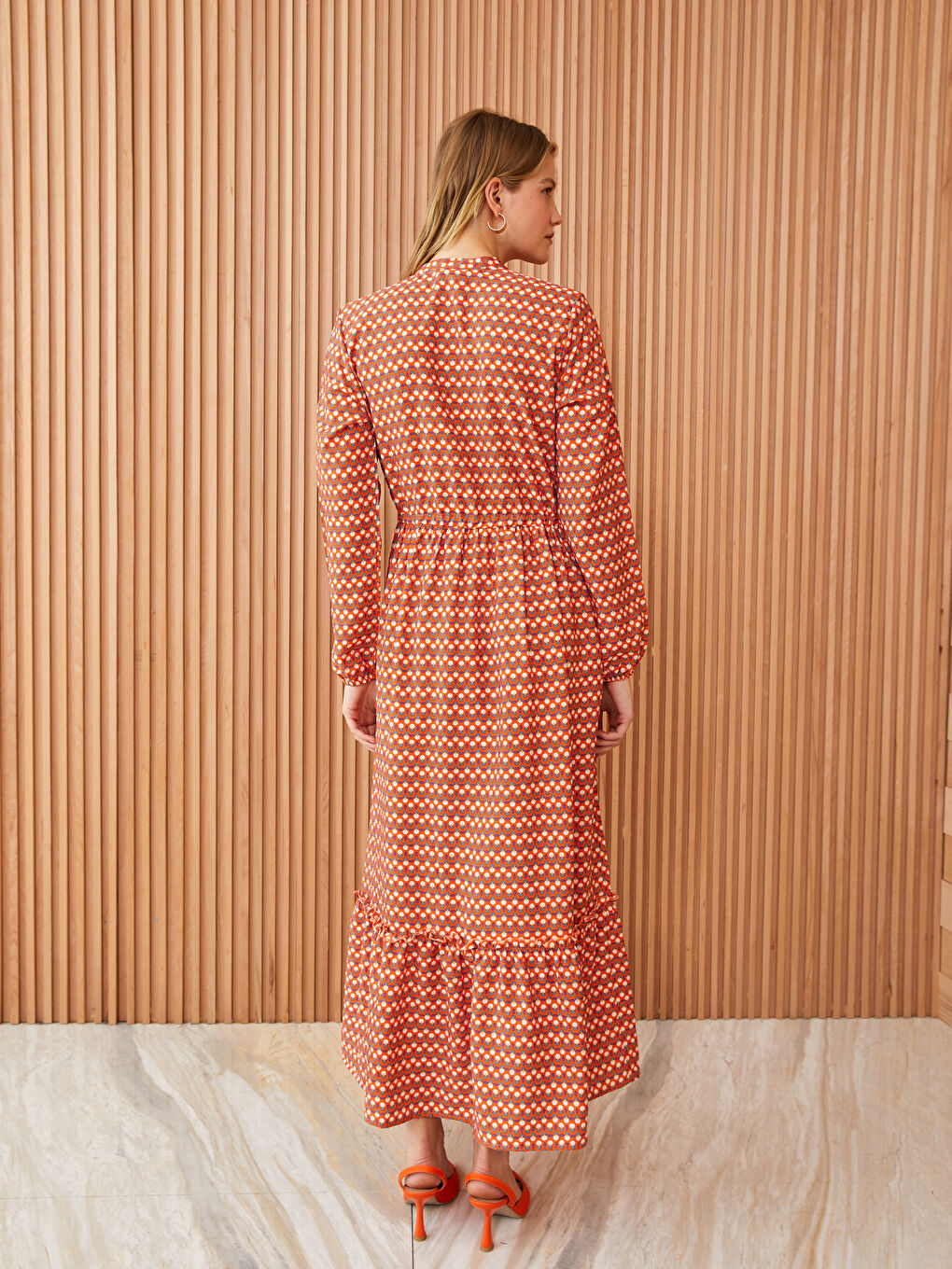 Hakim Yaka Çiçekli Uzun Kollu Kadın Gömlek Elbise-4