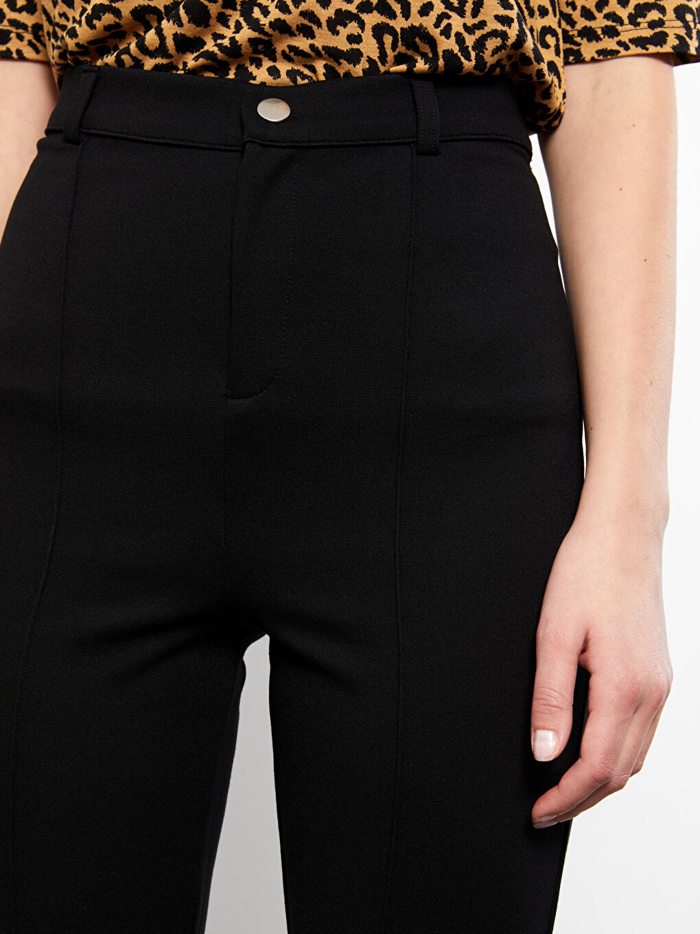 Siyah Yüksek Bel Dar Fit İspanyol Paça Kadın Pantolon-3