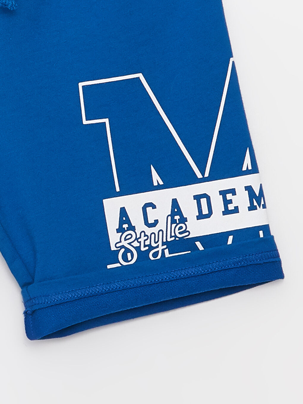 Elasticated Waist Printed Boys' Shorts-1