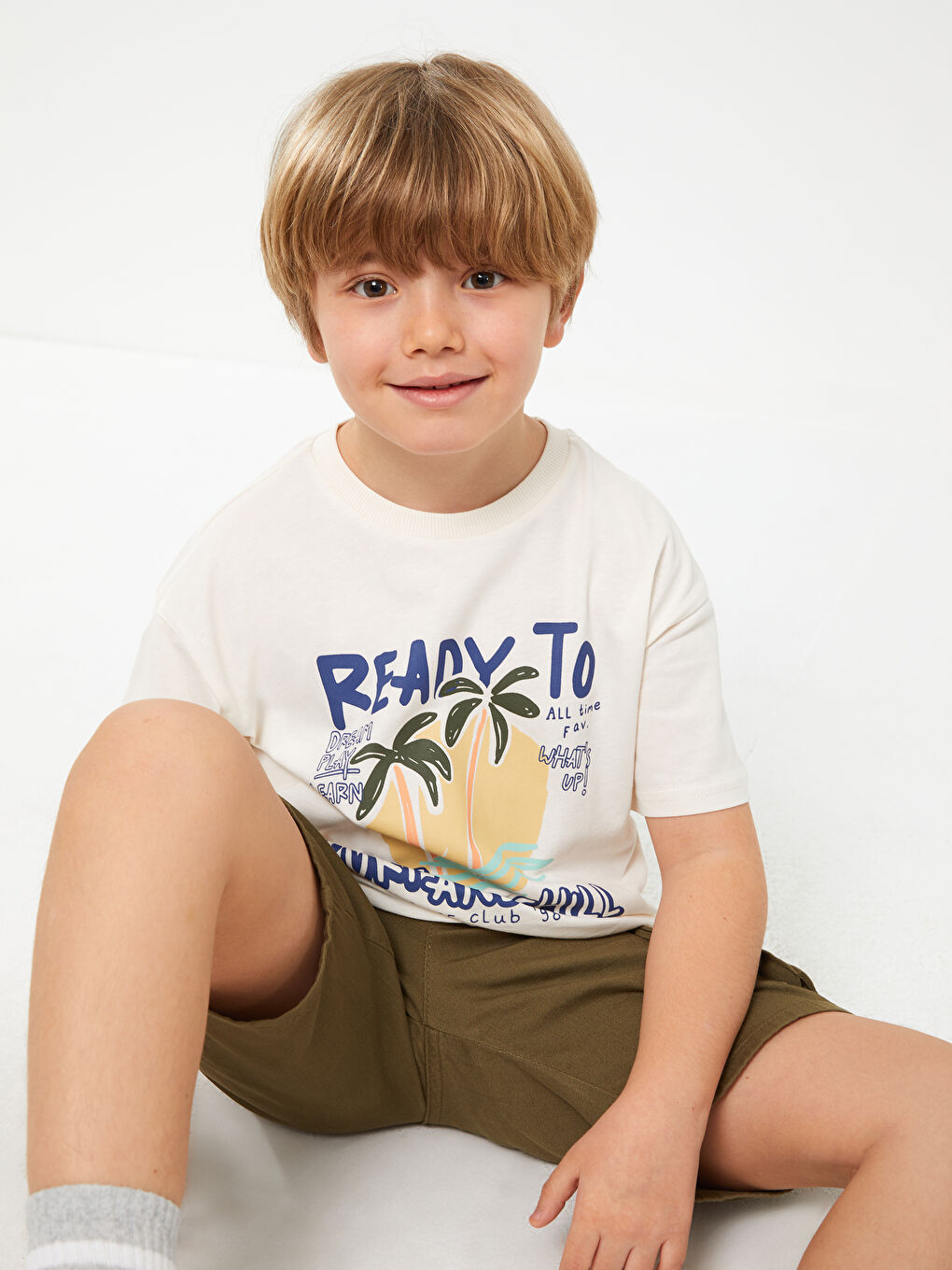 Ekru Rahat Kalıp Bisiklet Yaka Baskılı Erkek Çocuk Tişört-3