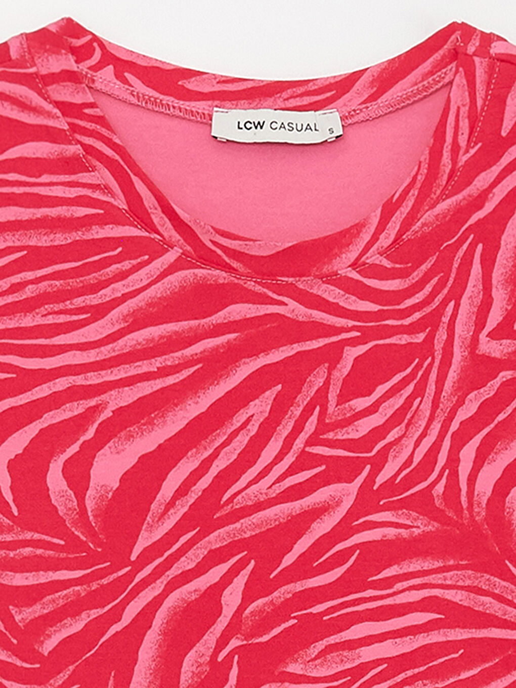 Pembe Kadın Bisiklet Yaka Desenli Kısa Kollu Tişört-7