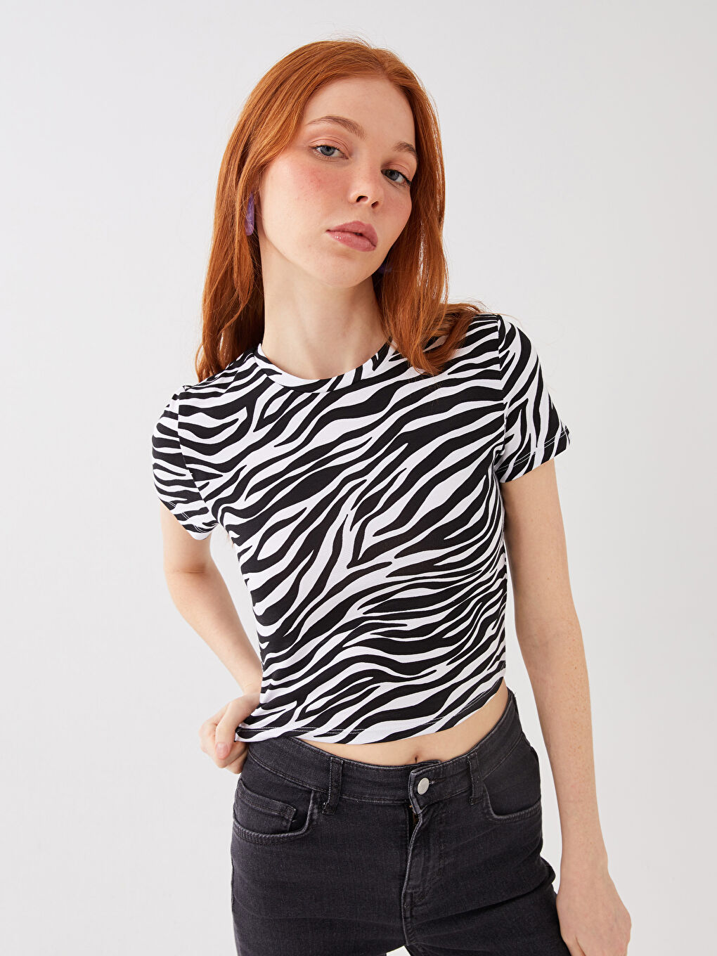 【U LAN】Sporty scene printing over short sleeve LCW Vision Crew Neck Patterned Short Sleeve Women's Crop
