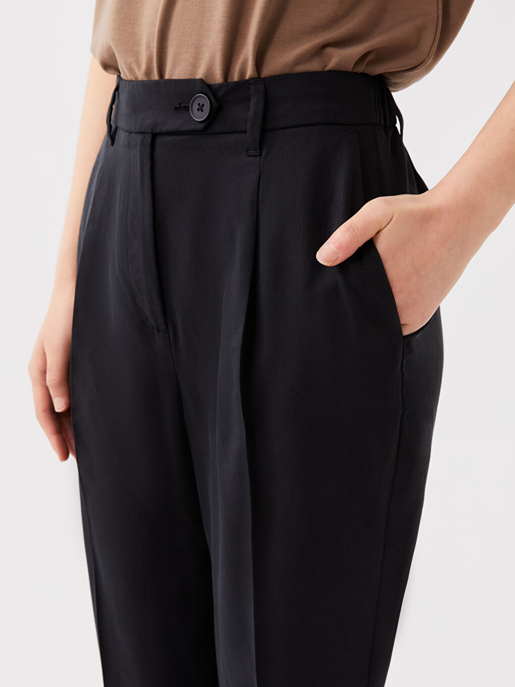 LC Waikiki Elastic Waist Comfortable Fit Women's Carrot Trousers -S3BQ87Z8-CVL