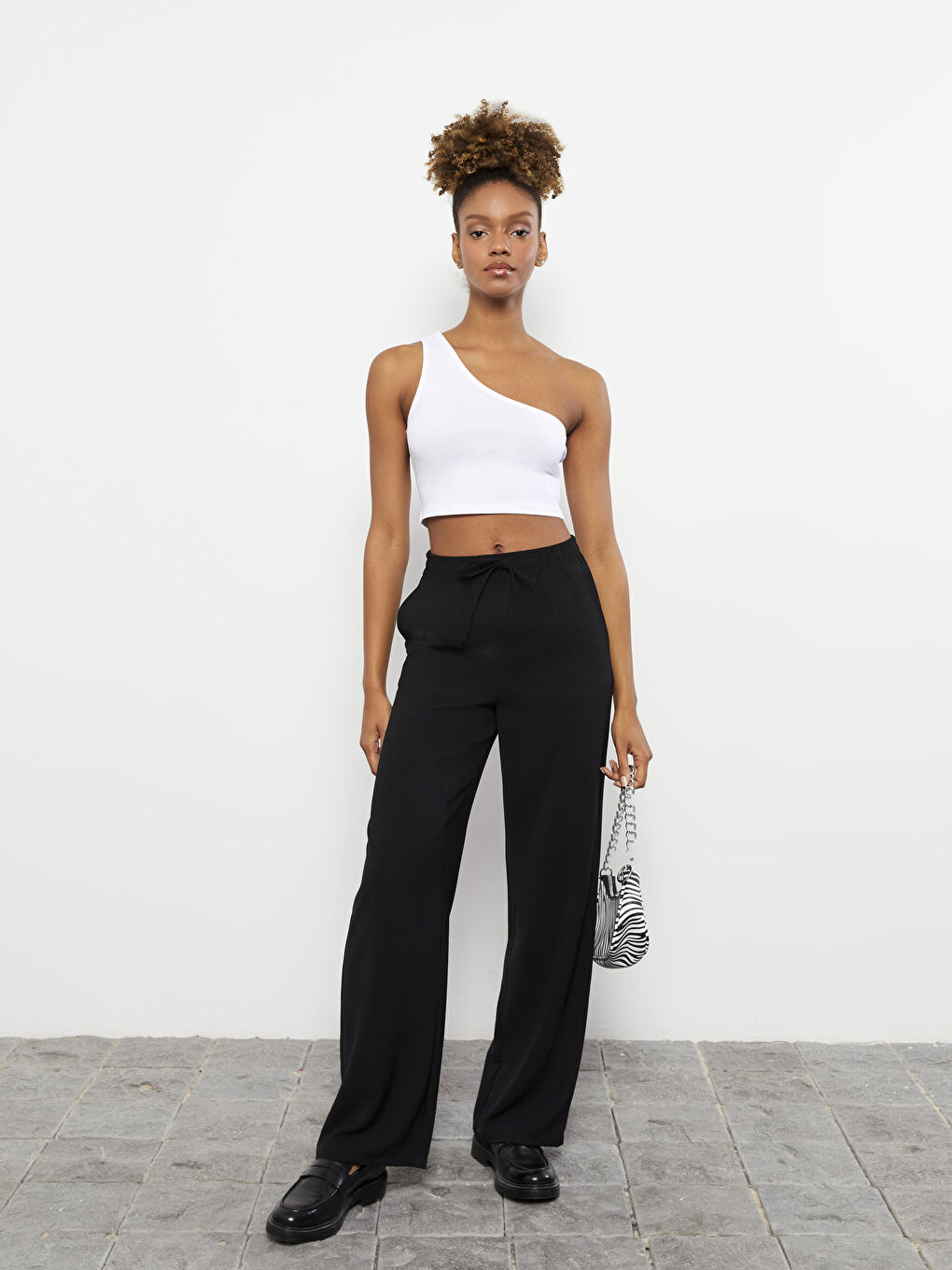 Women's Elastic Waist Relaxed Fit Regular Trousers-1