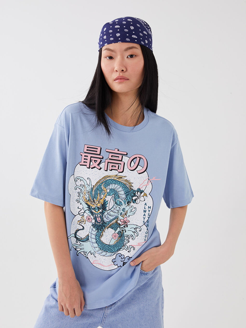 Mavi Bisiklet Yaka Baskılı Kısa Kollu Kadın Tişört-1