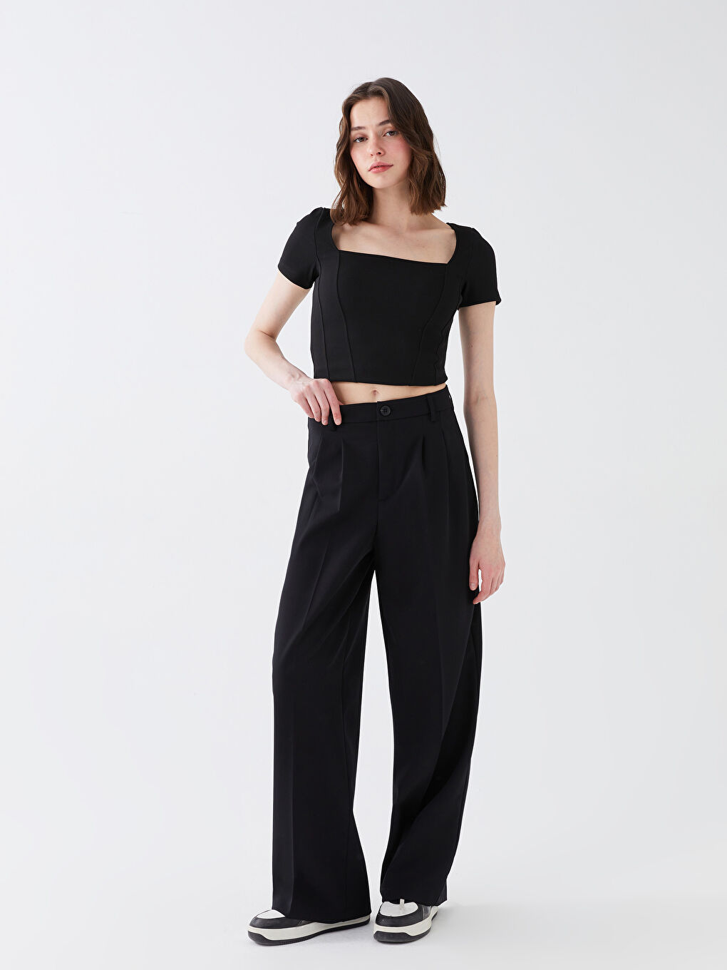 بنطلون رِجل واسعة مريح للسيدات-1