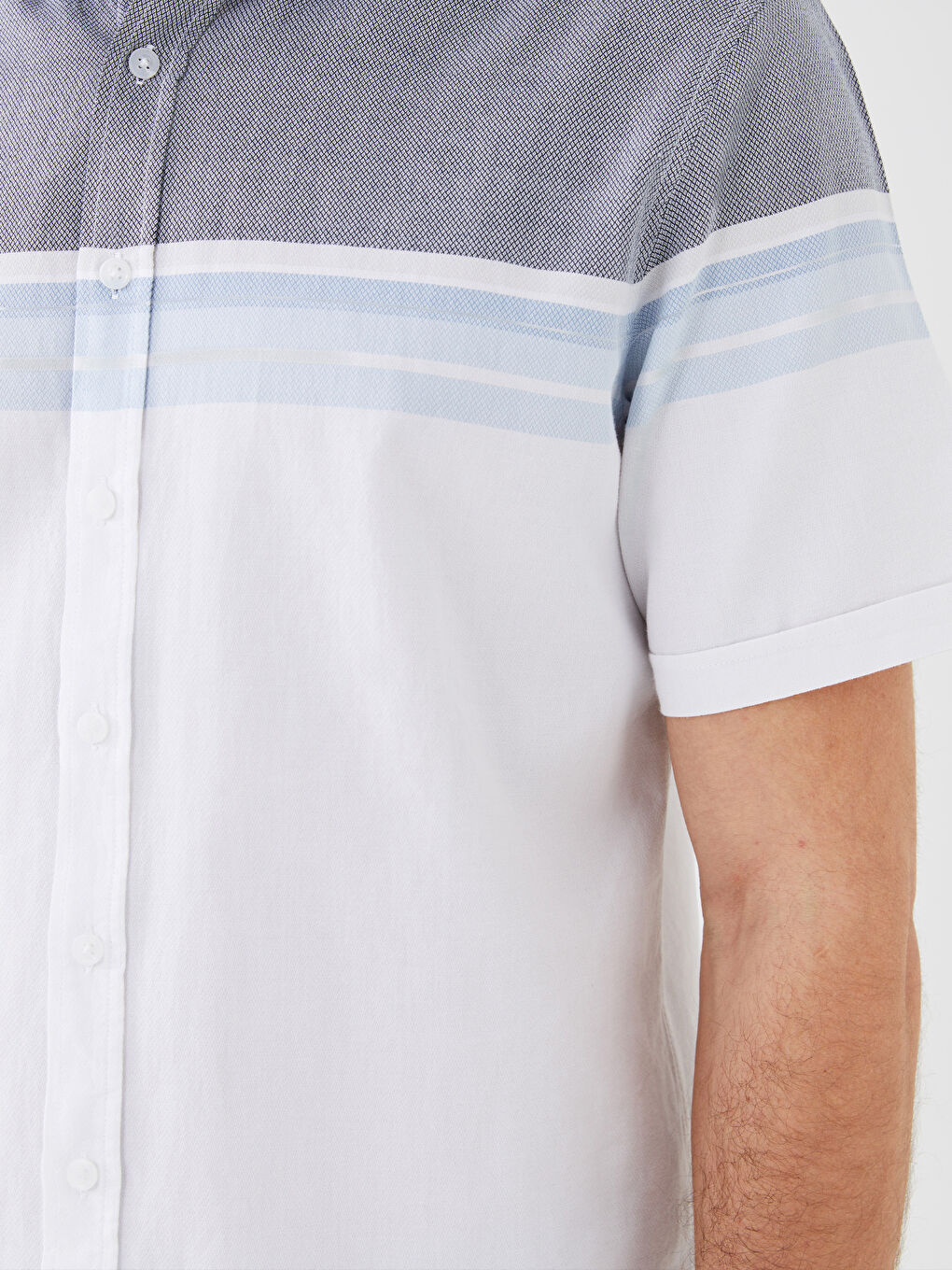 Regular Fit Short Sleeve Striped Men's Shirt-4