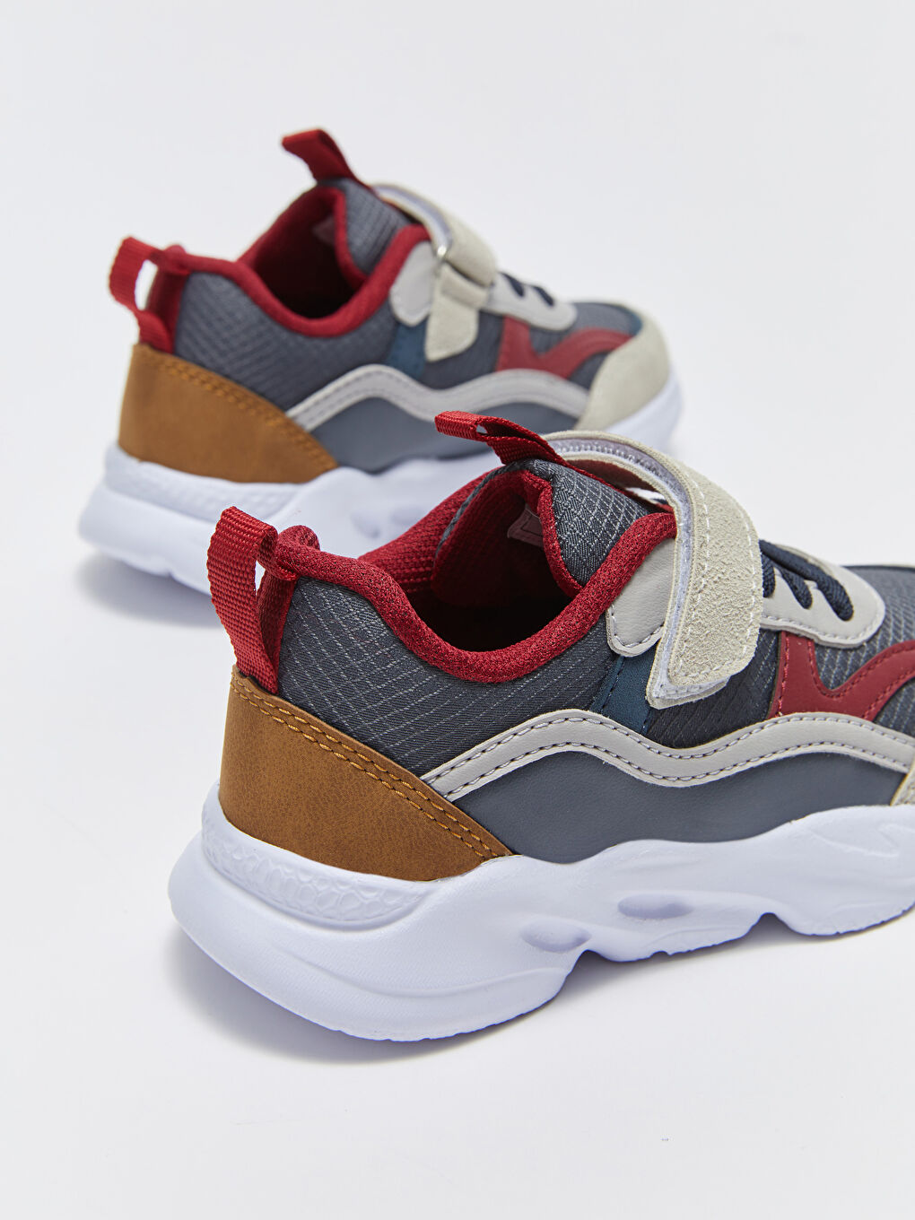 أحذية رياضية للأولاد بشريط لاصق-4