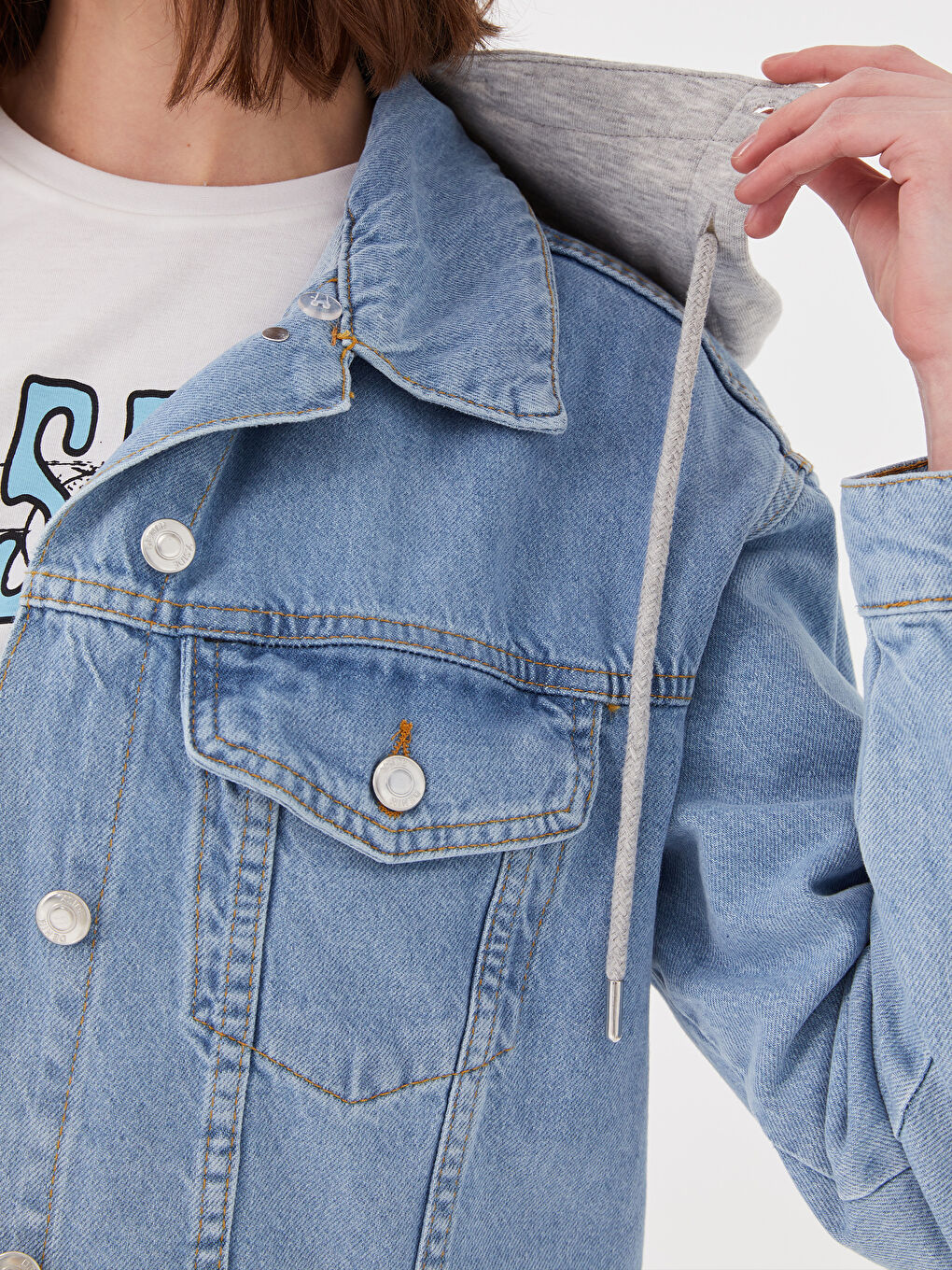 Veste en Jean à Capuche Régulière à Manches Longues pour Femmes-3