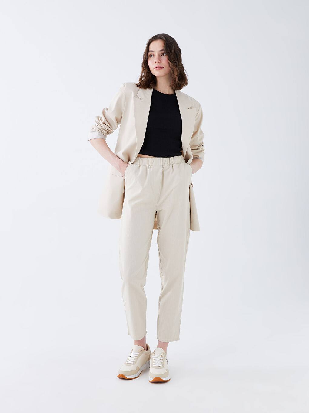 Bej Havuç Kesim Düz Keten Kadın Pantolon