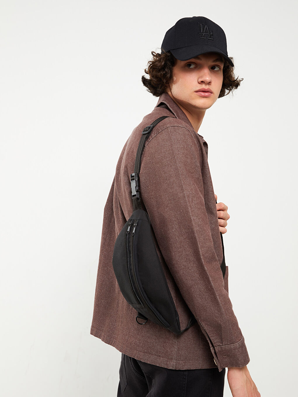 ბრტყელი მამაკაცებისთვის წელის ჩანთა-1