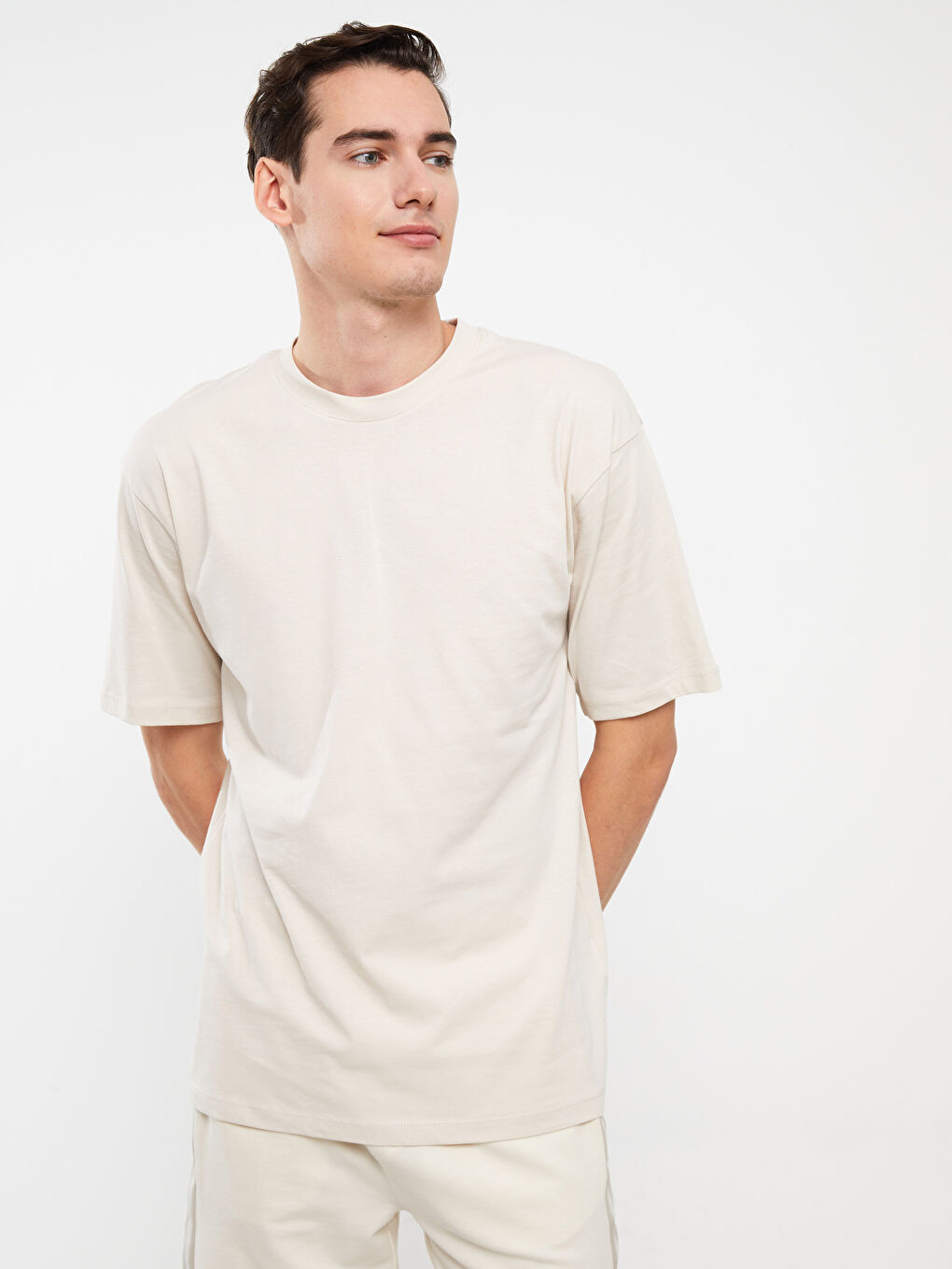 Bej Bisiklet Yaka Penye Erkek Tişört-2