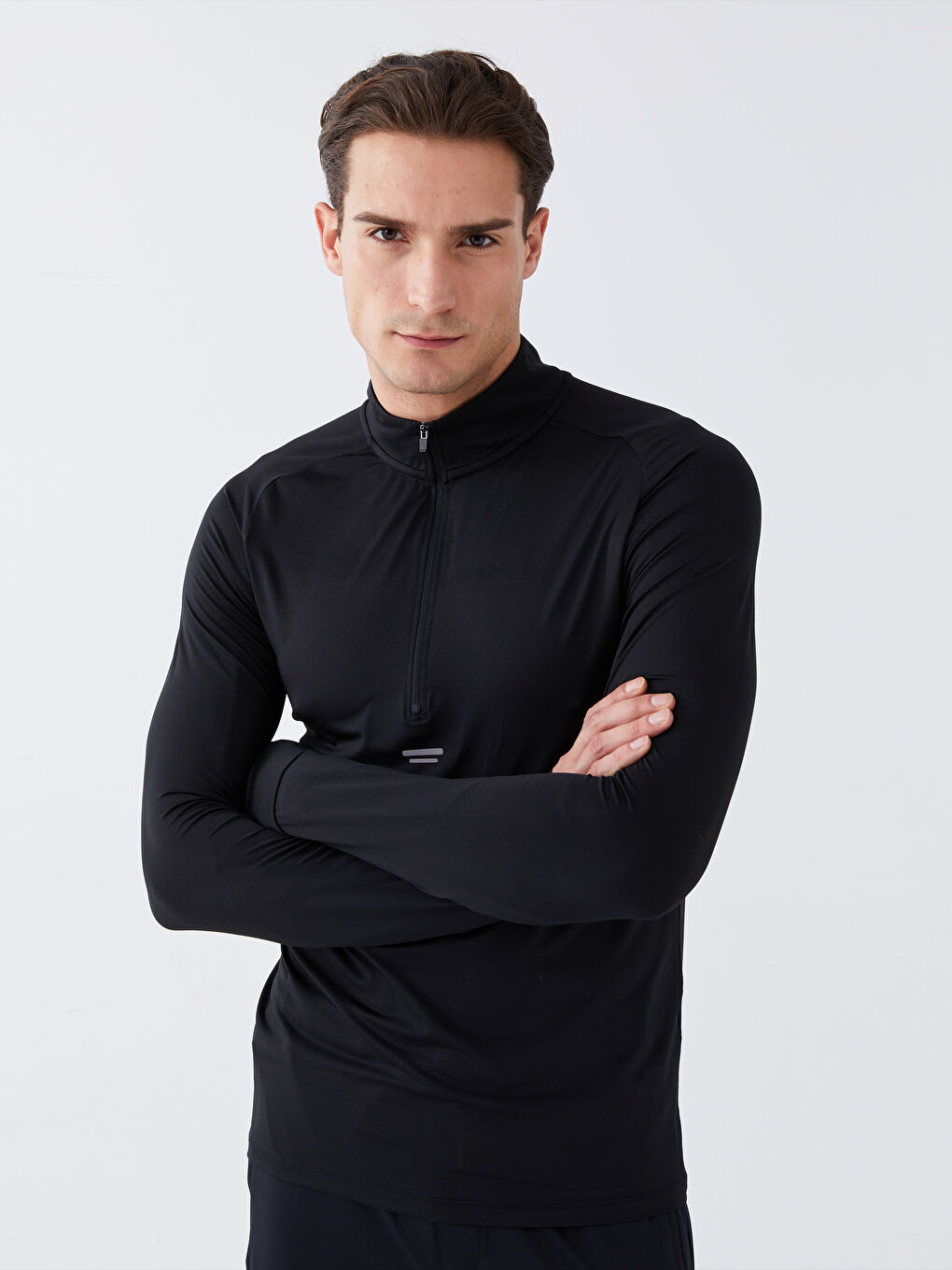 T-shirt de sport à manches longues et col cheminée pour hommes