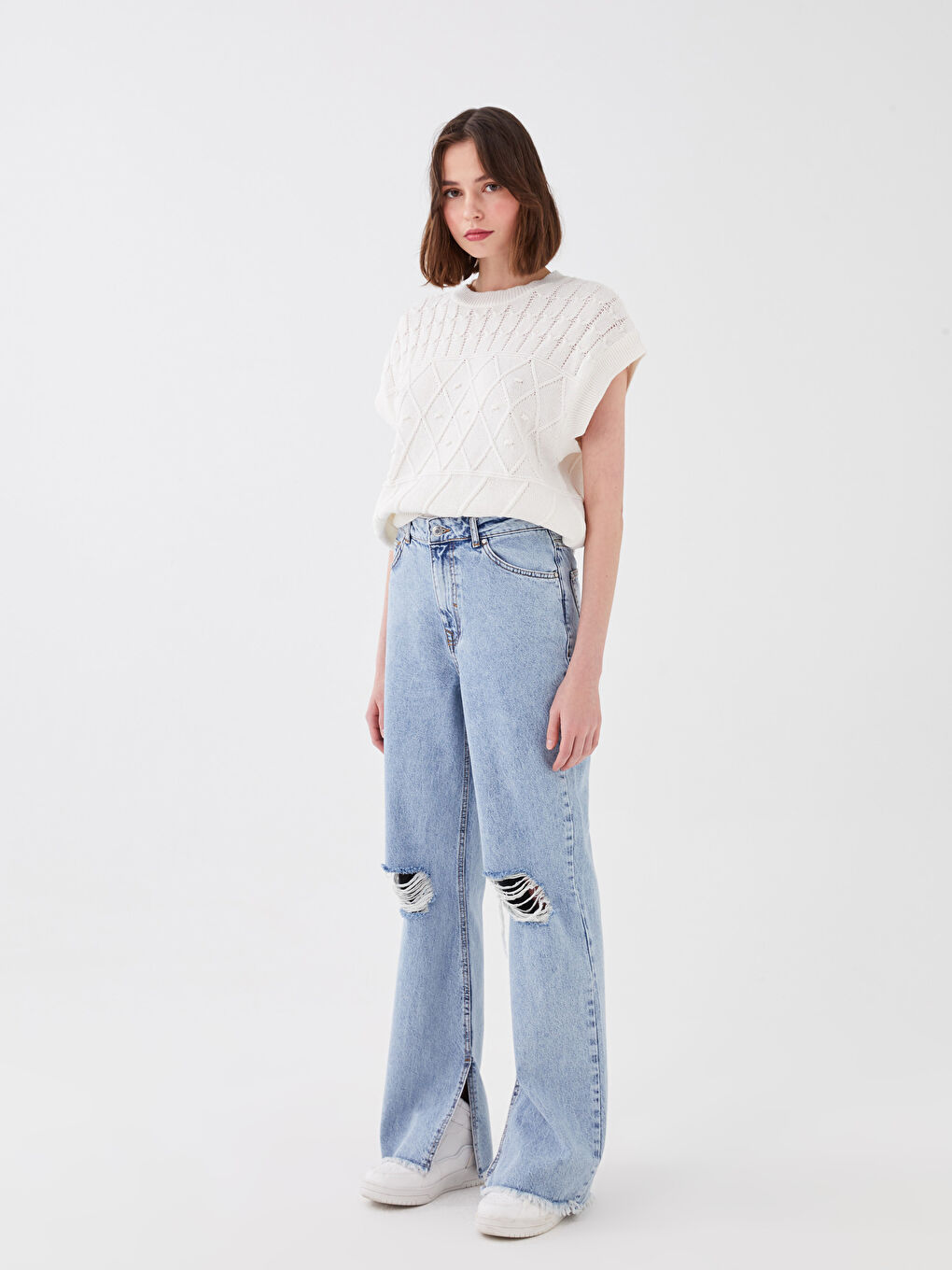 Mavi Straight Fit Yırtık Detaylı Kadın Jean Pantolon